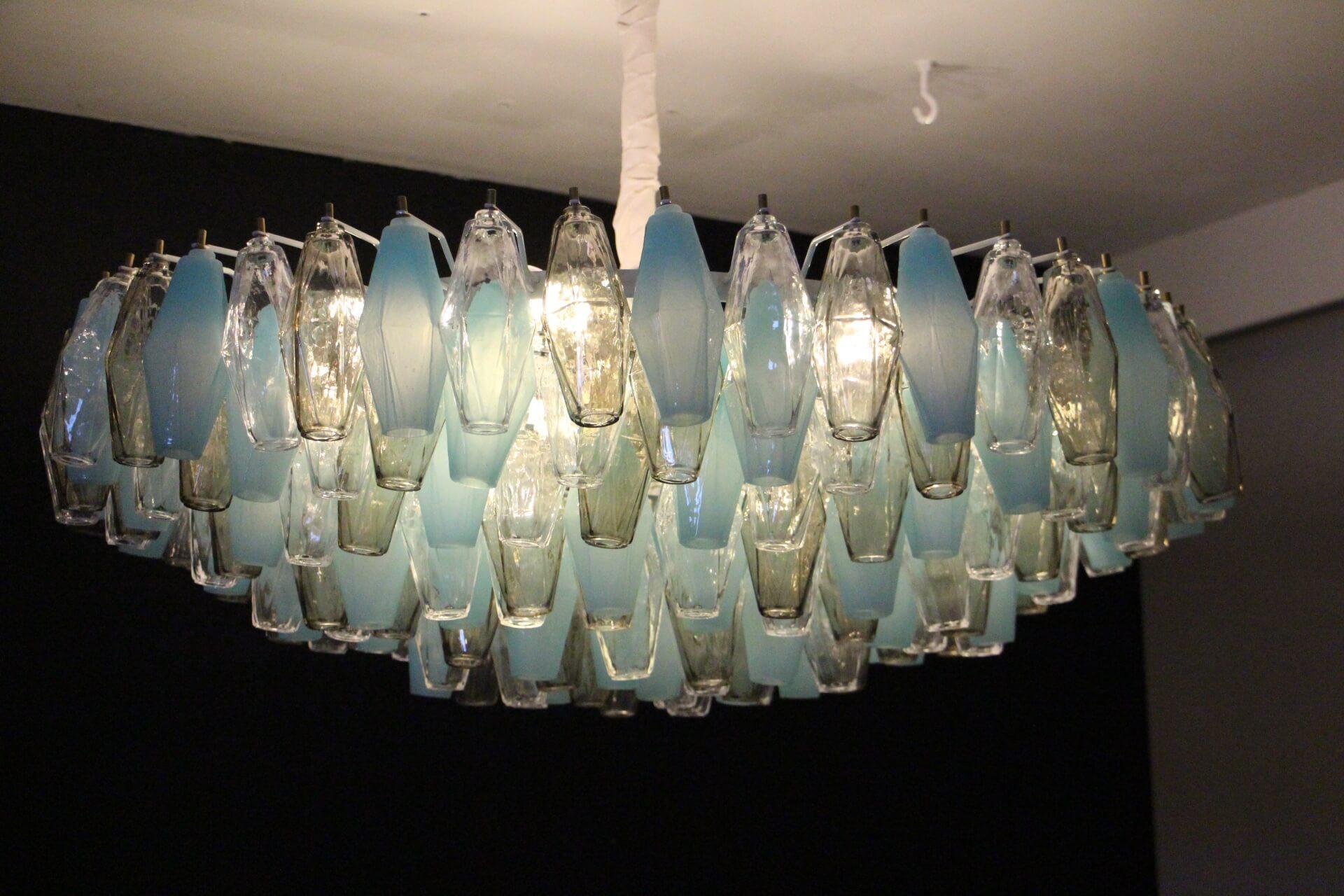 Mid Century Round Venini Style Chandelier in Blue, Amber and White Poliedri  7