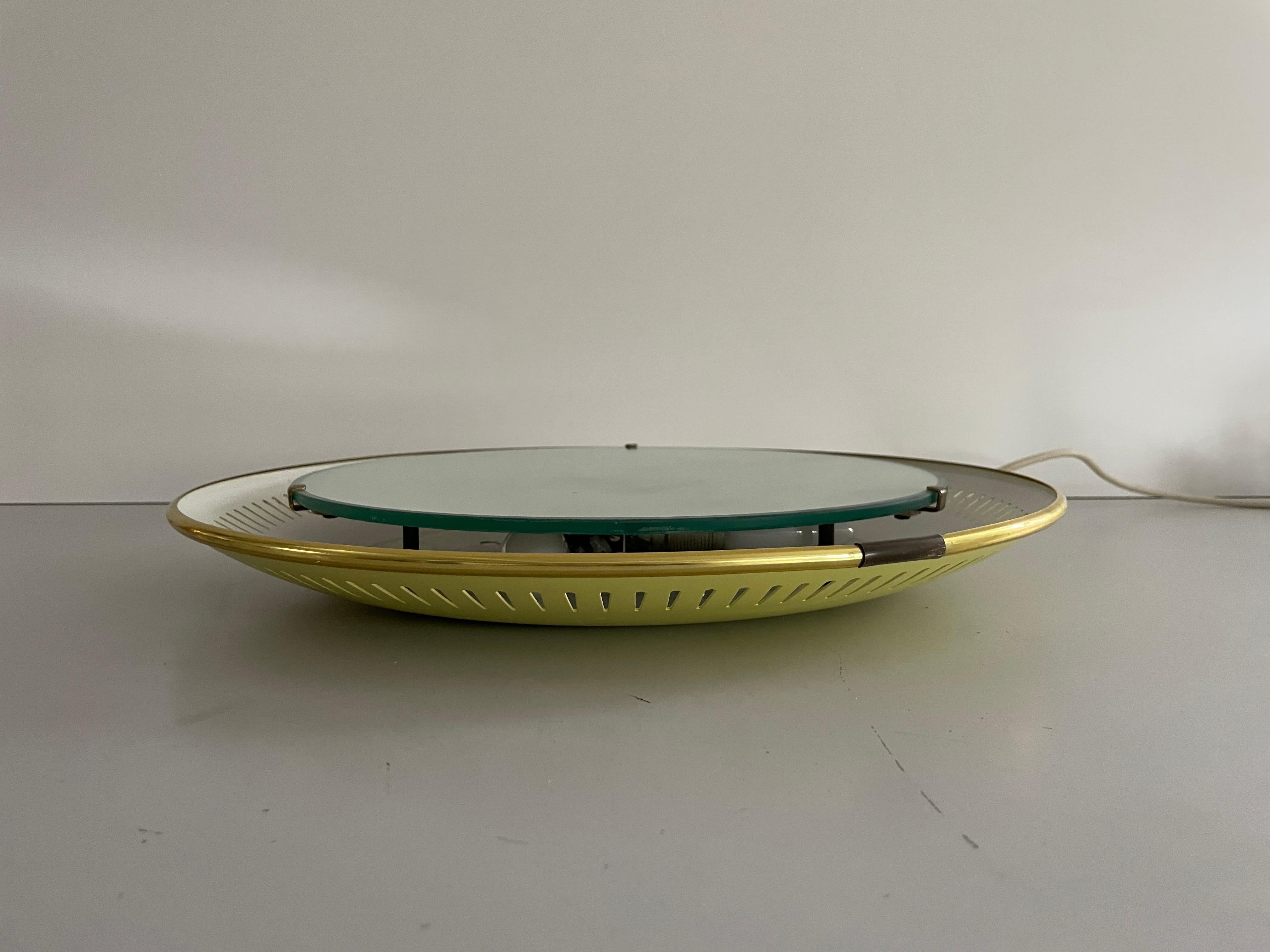 Espejo de pared redondo con luz de mediados de siglo, Hillebrand, Años 50, Alemania en Excelente estado para la venta en Hagenbach, DE