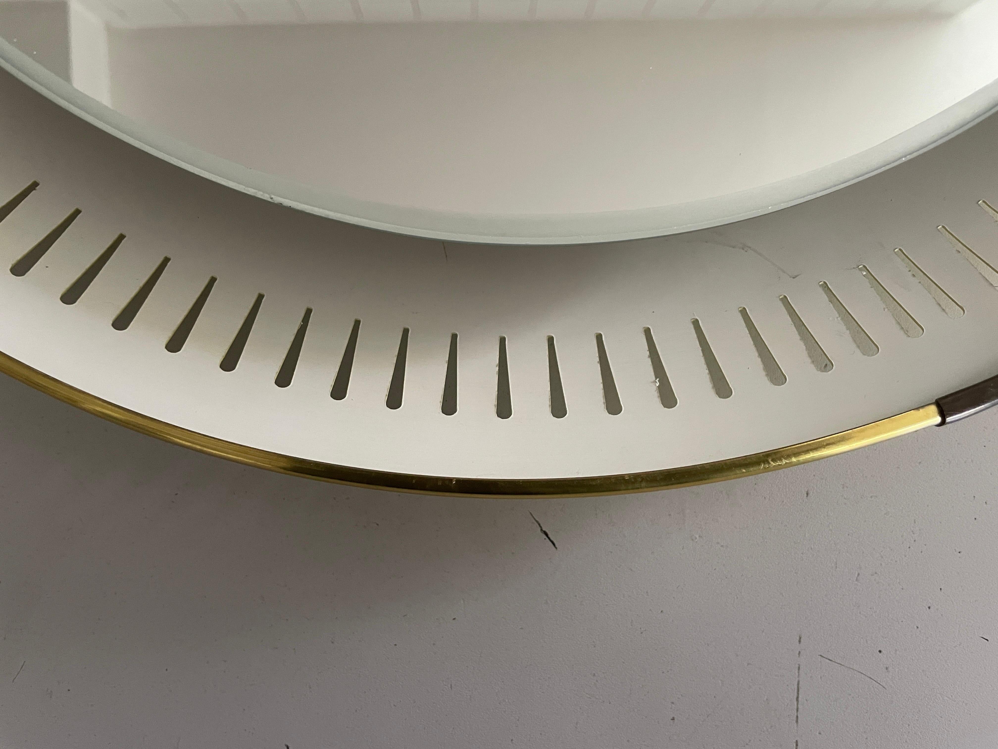 Espejo de pared redondo con luz de mediados de siglo, Hillebrand, Años 50, Alemania en venta 2