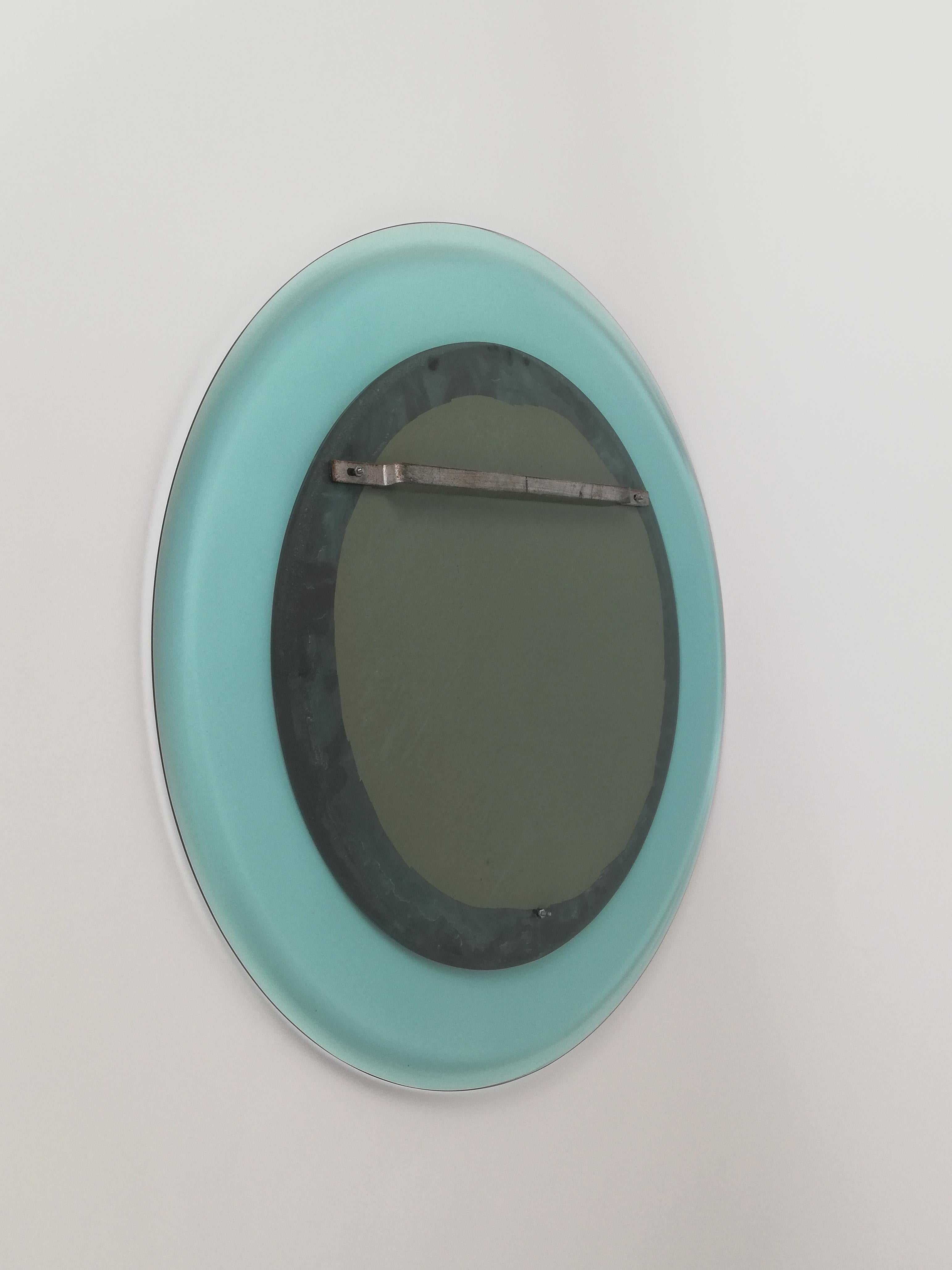  Runder Spiegel aus türkisfarbenem Glas aus der Mitte des Jahrhunderts, Veca zugeschrieben, Italien, 1970er Jahre (Moderne der Mitte des Jahrhunderts) im Angebot
