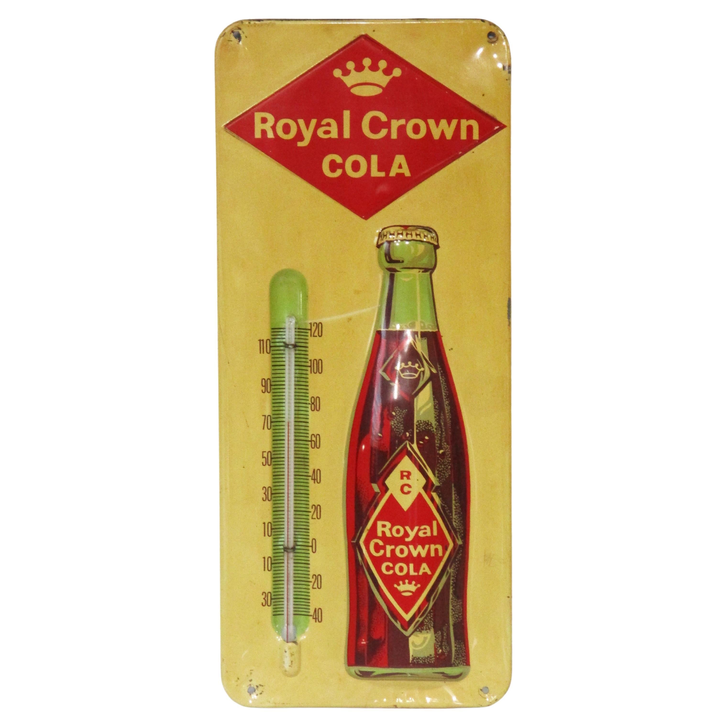 thermomètre publicitaire Cola embossé Royal Crown du milieu du siècle dernier  en vente