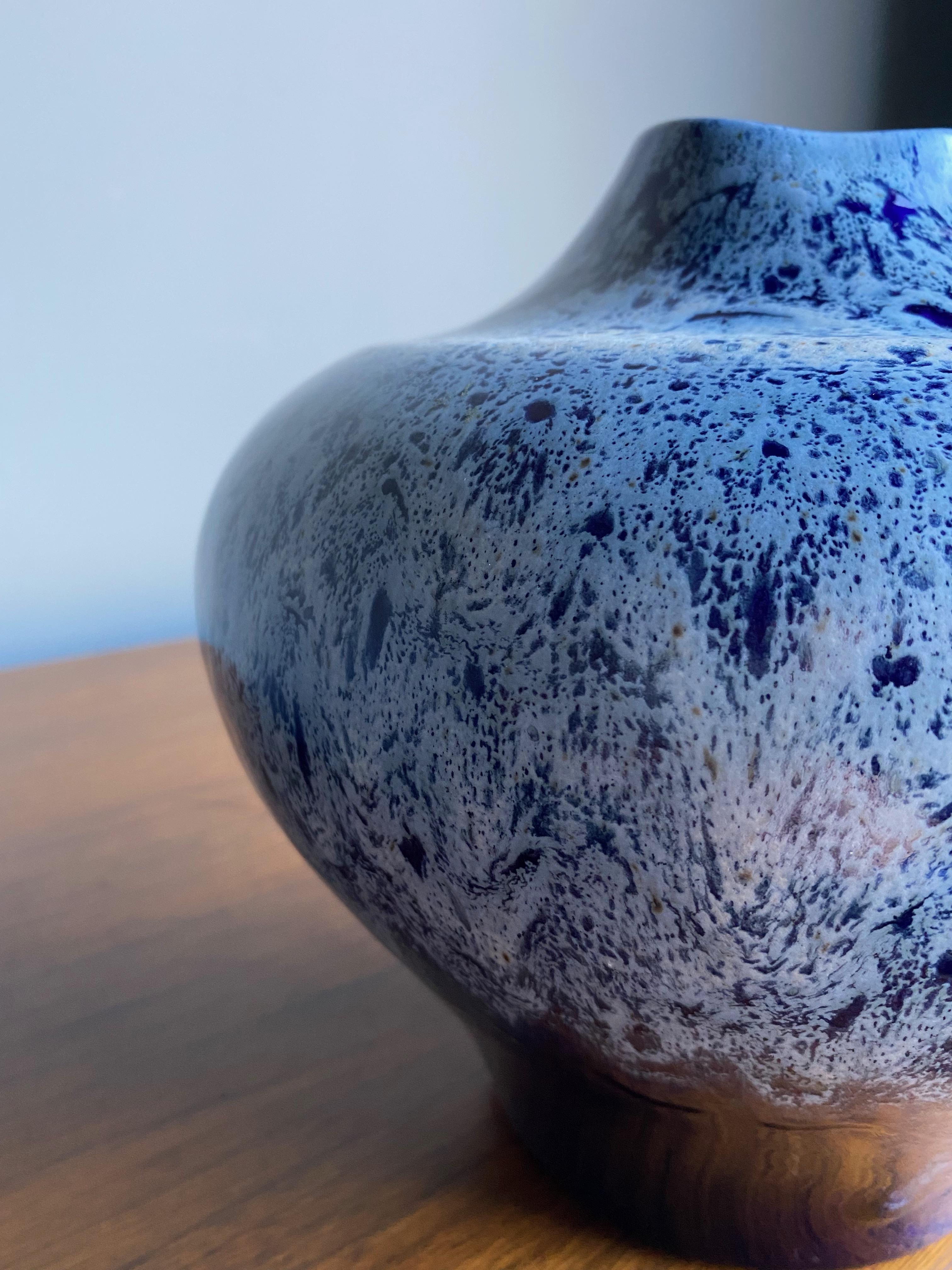 Hand-Crafted Mid Century Royal Haeger Vase For Sale