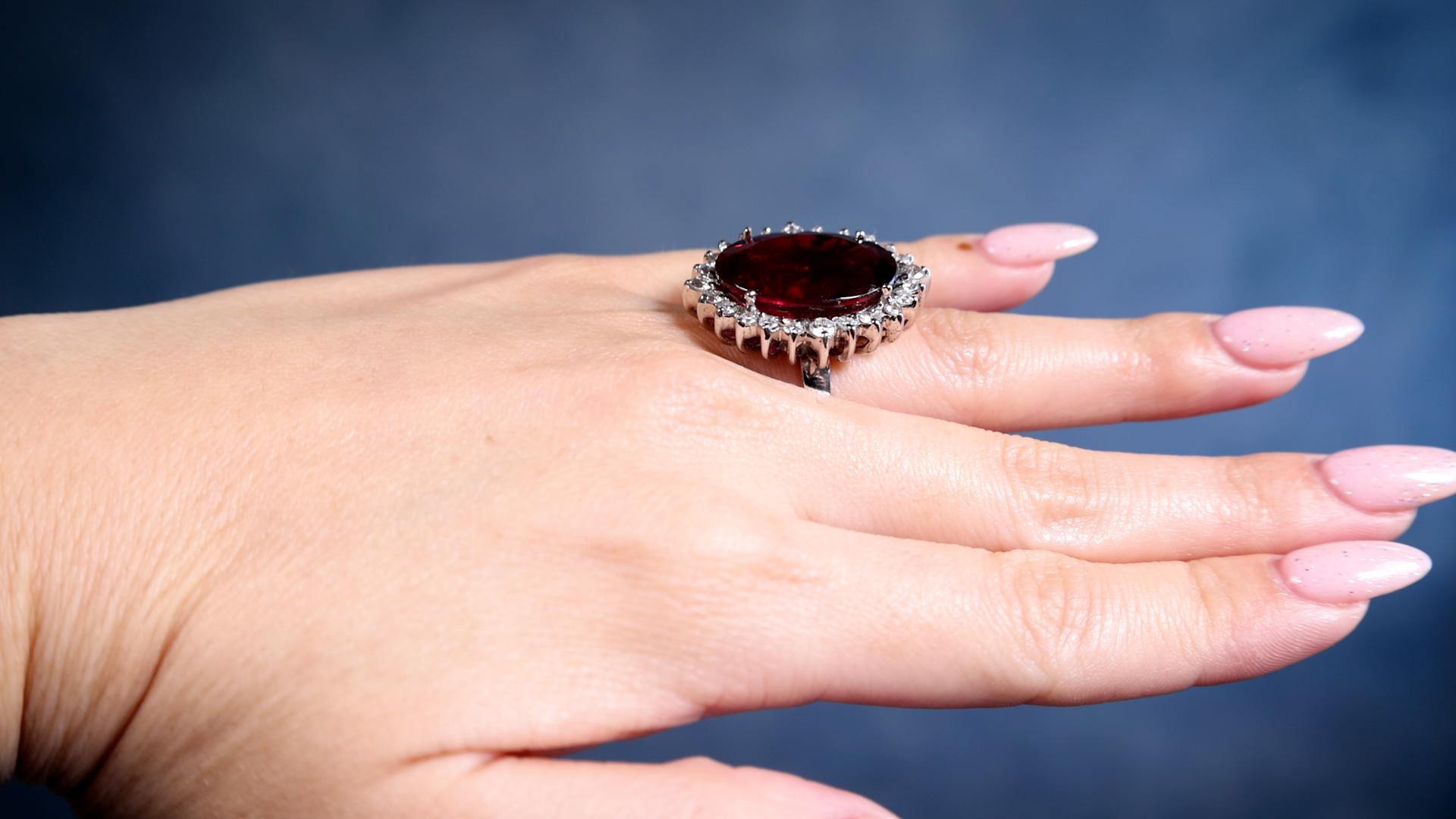 Mid-Century Rubellite and Diamond Platinum Cocktail Ring In Good Condition In Beverly Hills, CA