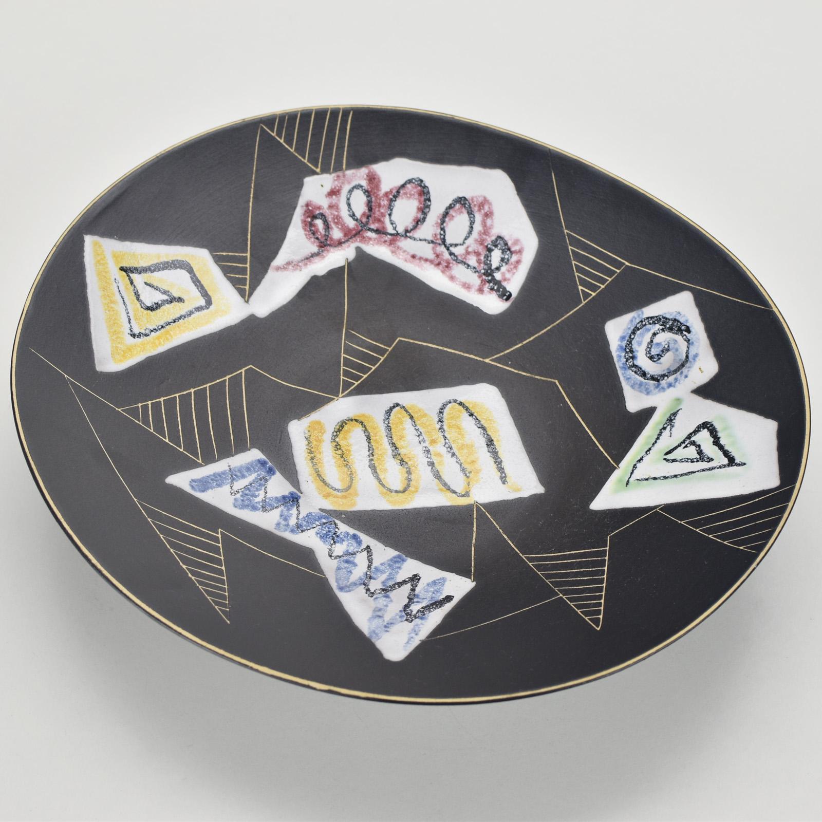 Ruscha-Marokko-Keramikschale aus der Mitte des Jahrhunderts von Hans Welling, farbenfrohe Glasur (Glasiert) im Angebot