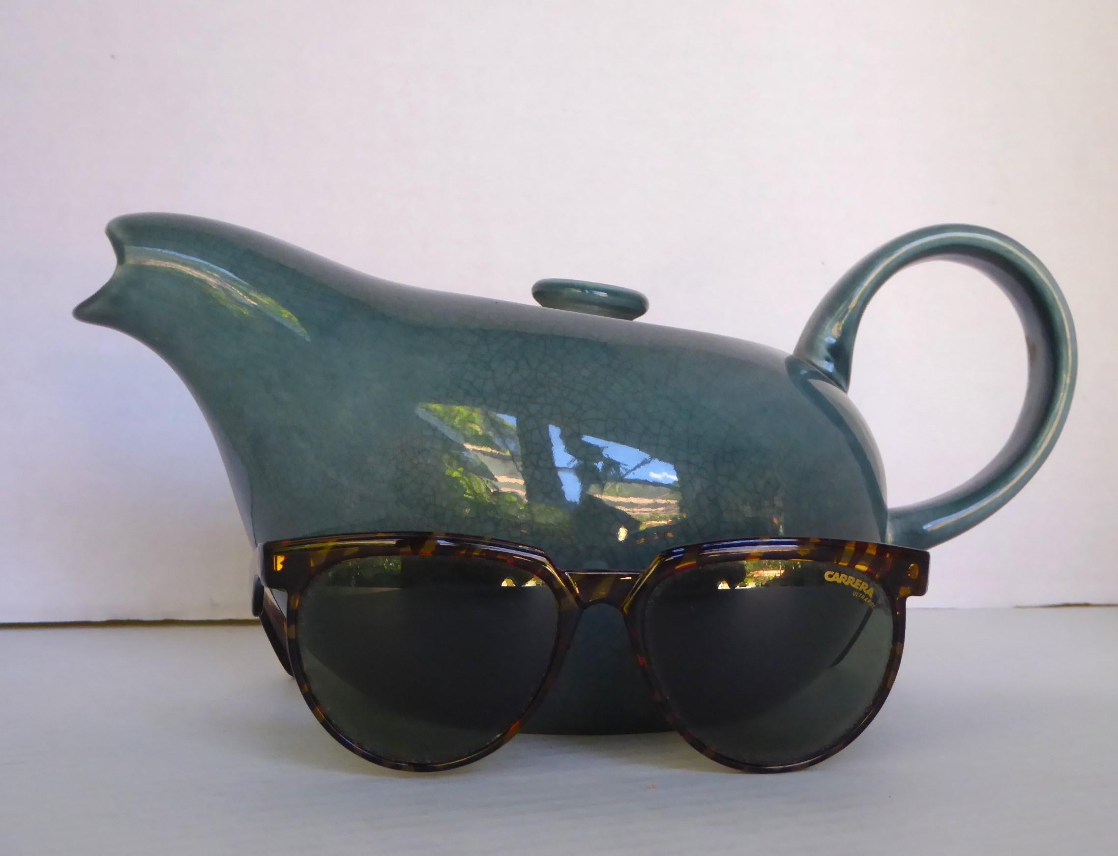 Mid Century Russel Wright (1904-1976) Seafoam Blue American Modern ceramic Tea Pot designed in 1937 and produced of durable earthenware by Steubenville Pottery later by Bauer of California. Popular collection of modern shapes for dishes and