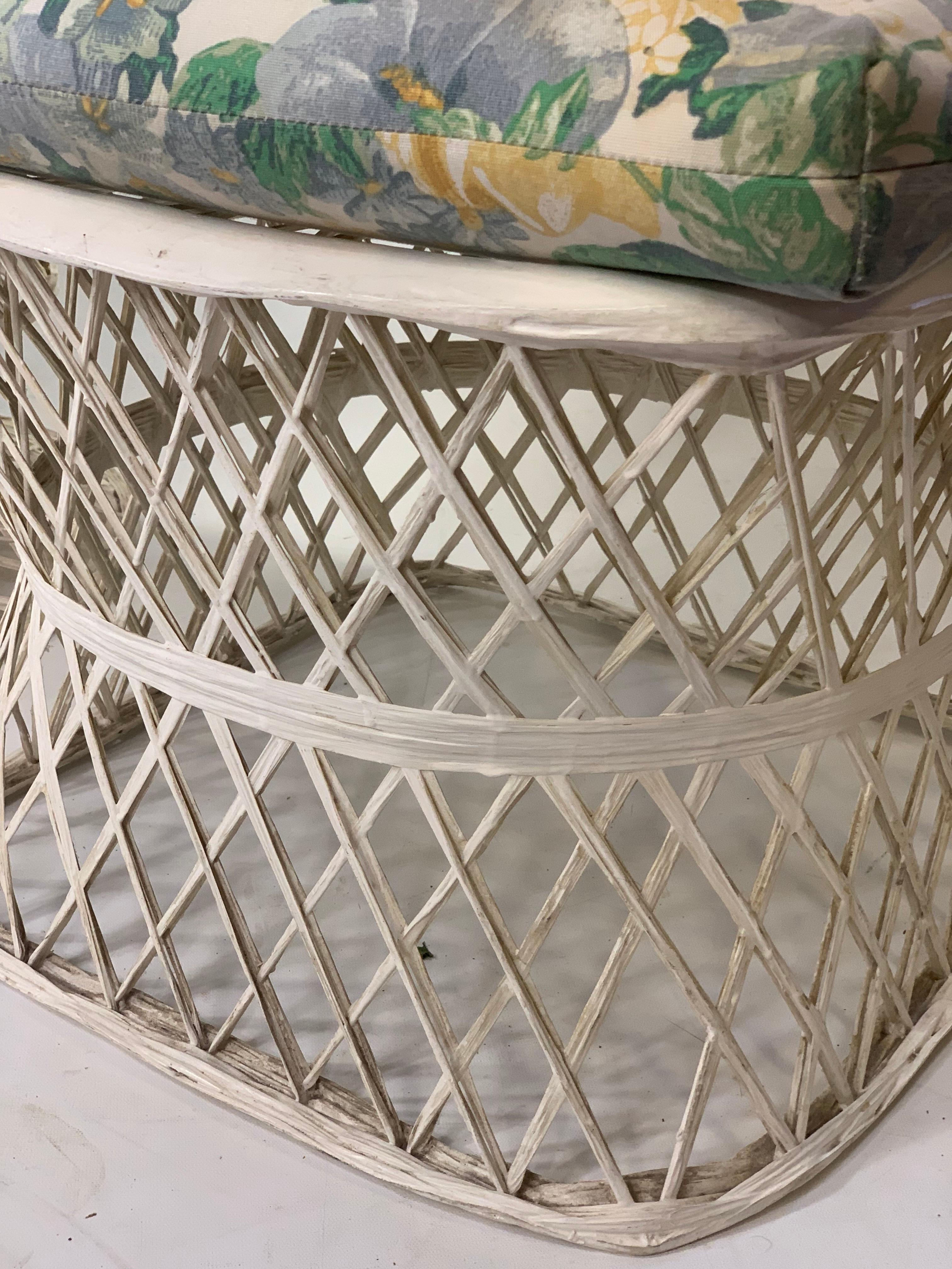 Mid-Century Modern Fauteuil de salon pivotant et pouf Russell Woodard en fibre de verre filée du milieu du siècle dernier en vente