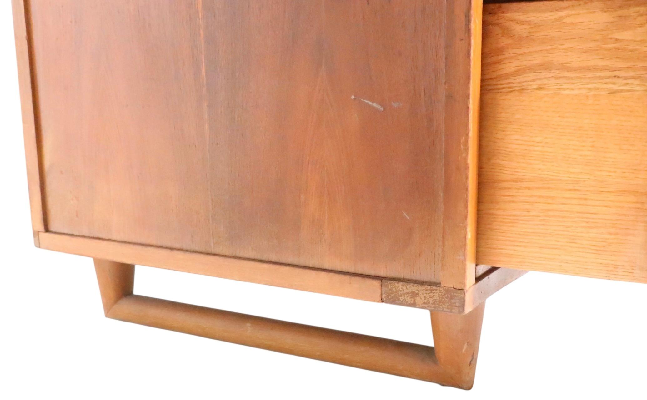 Mid Century Saarinen for Johnson Furniture Drop Side Desk c. 1950's For Sale 7