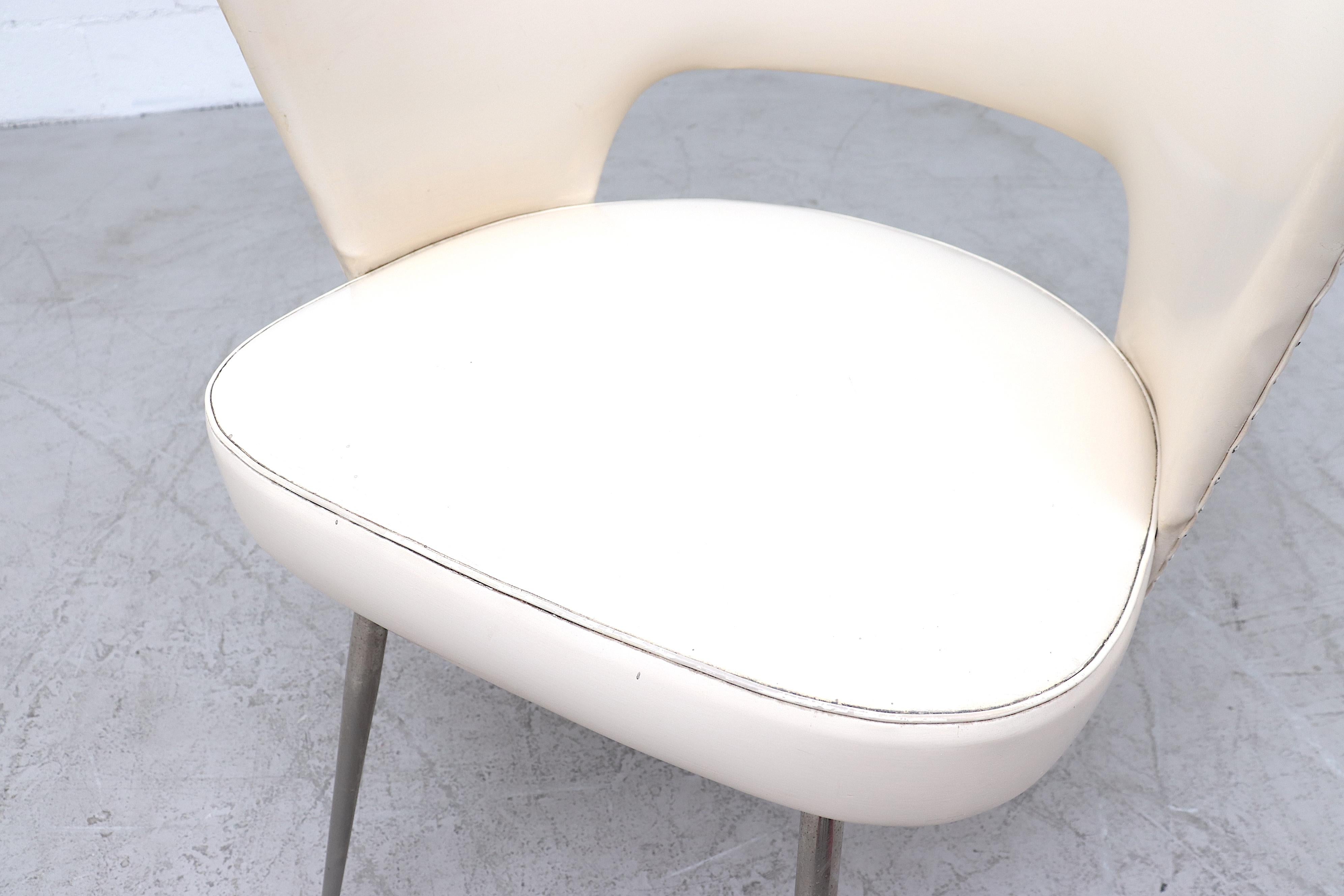 Mid-Century Saarinen Style Arm Chair 4