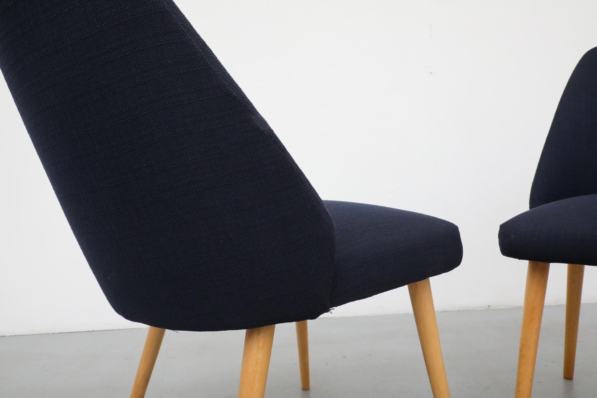Mid-Century Saarinen Style Cocktail Chairs with Navy Upholstery and Birch Legs For Sale 6