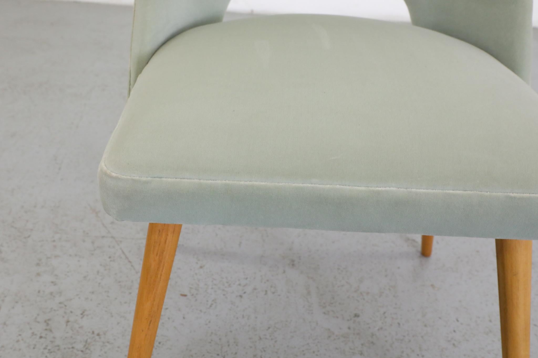 Mid-Century Saarinen Style Dining or Cocktail Chair in Light Teal Velvet For Sale 5