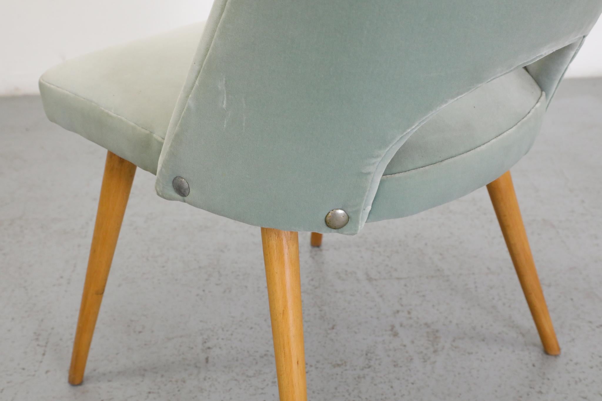 Mid-Century Saarinen Style Dining or Cocktail Chair in Light Teal Velvet For Sale 11