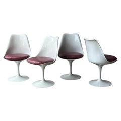 Vintage Mid-Century Saarinen Tulip Chairs by Knoll - Set of Four
