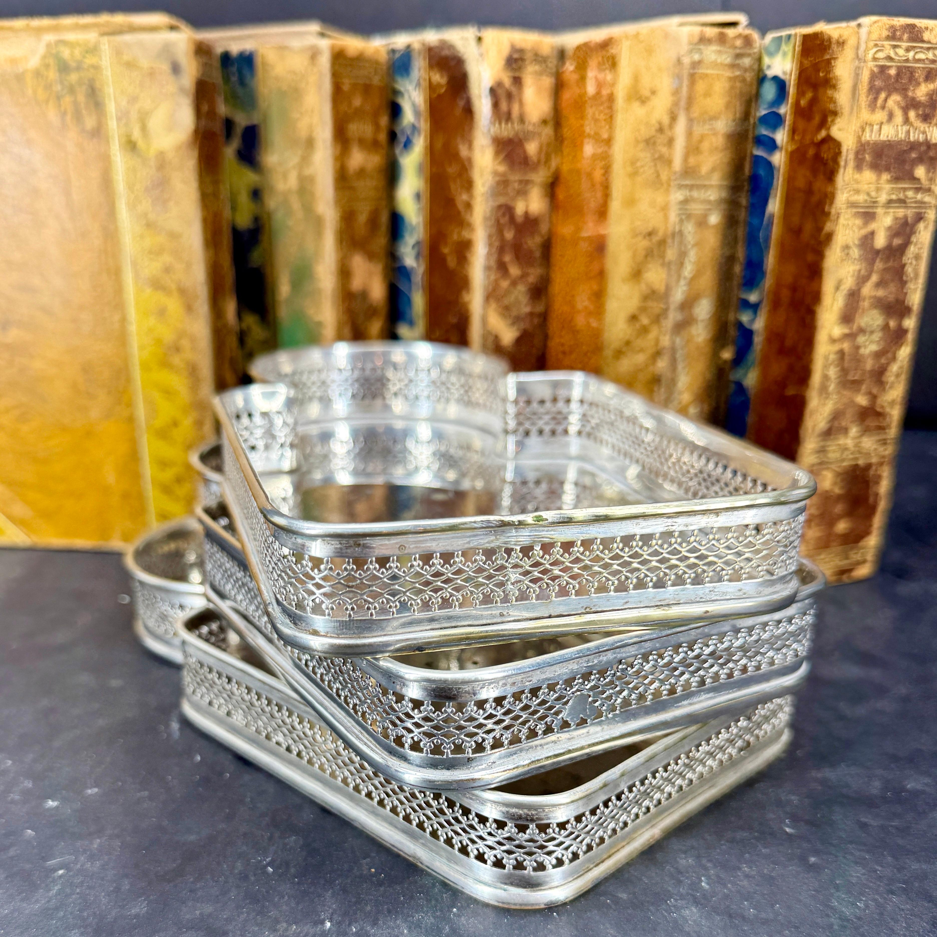 Juego de 3 bandejas para bebidas de Saks Fifth Ave de mediados de siglo en venta 3