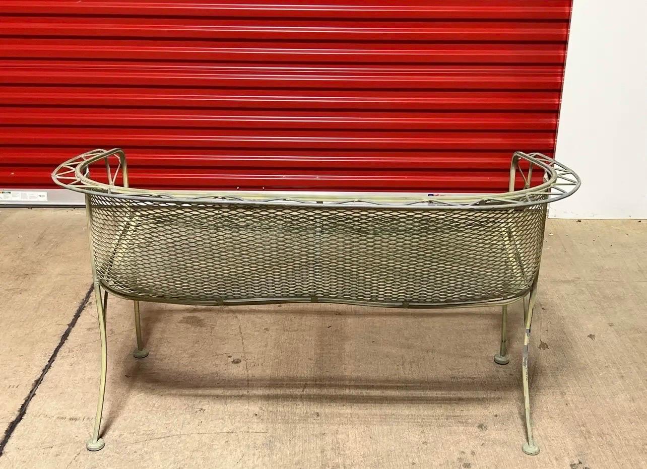 Mid-20th Century Mid Century Salterini Iron Zig Zag Settee, Attributed