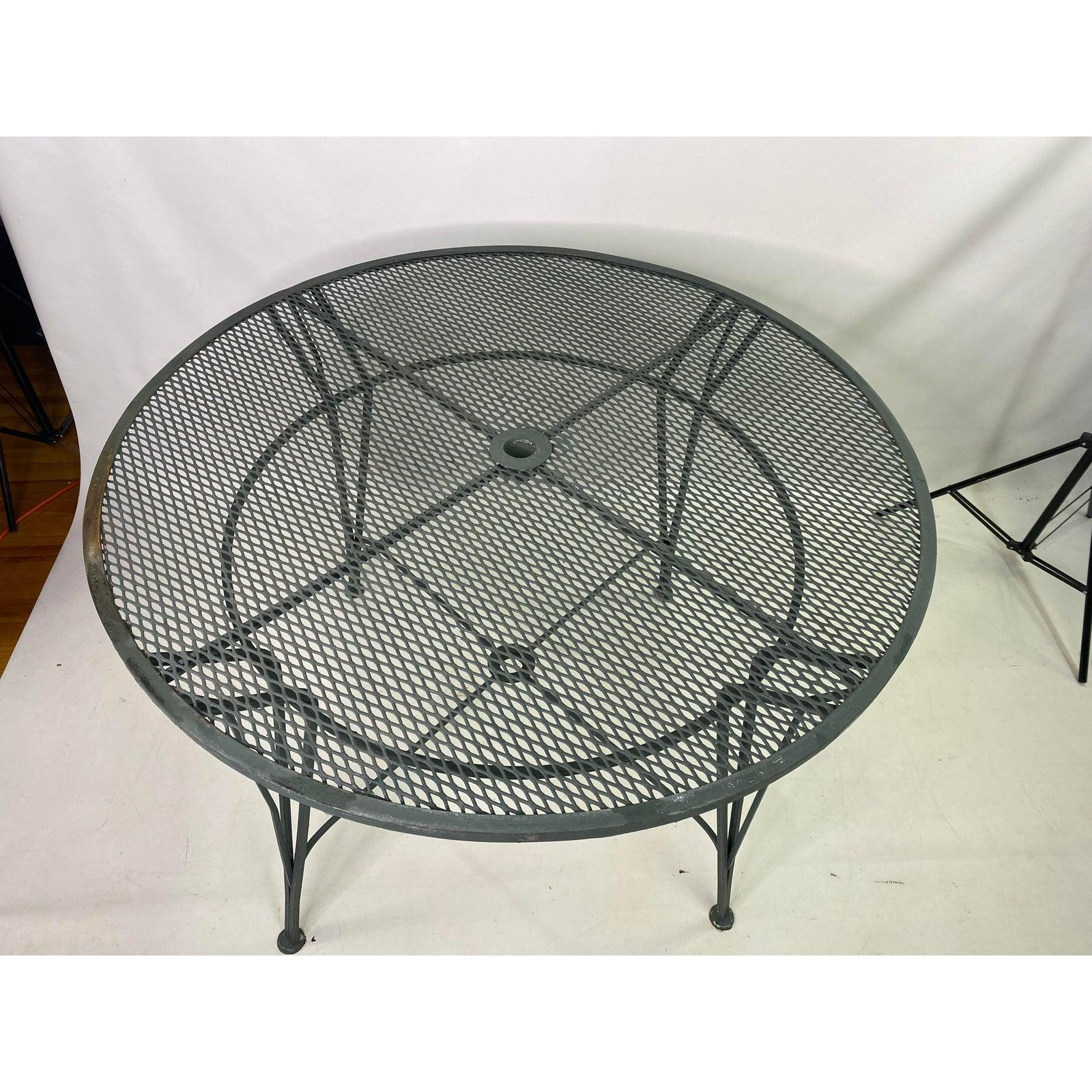 Metal Mid Century Salterini Radar Patio Dining Table For Sale