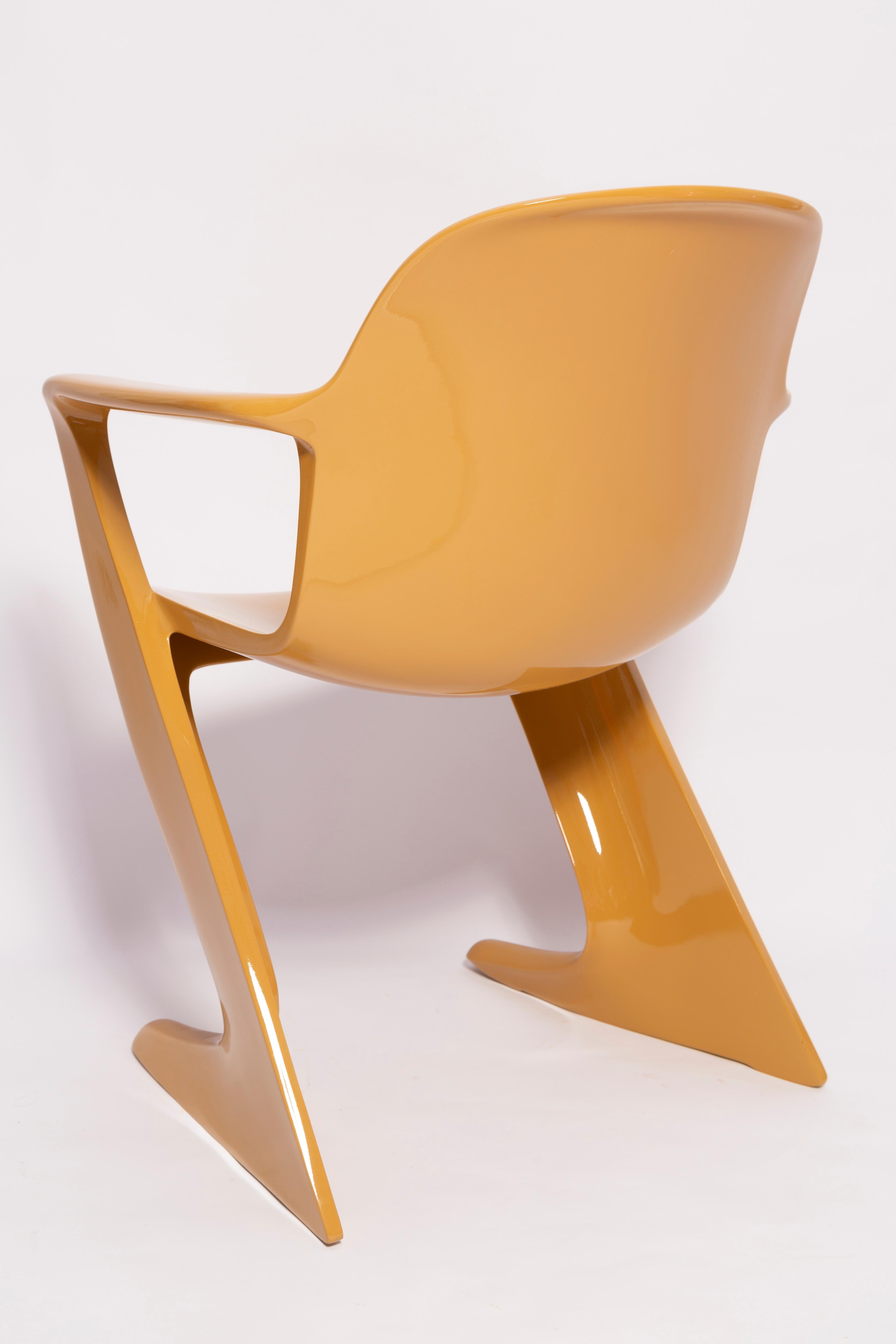 20th Century Mid-Century Sand Beige Kangaroo Chair Designed by Ernst Moeckl, Germany, 1968 For Sale
