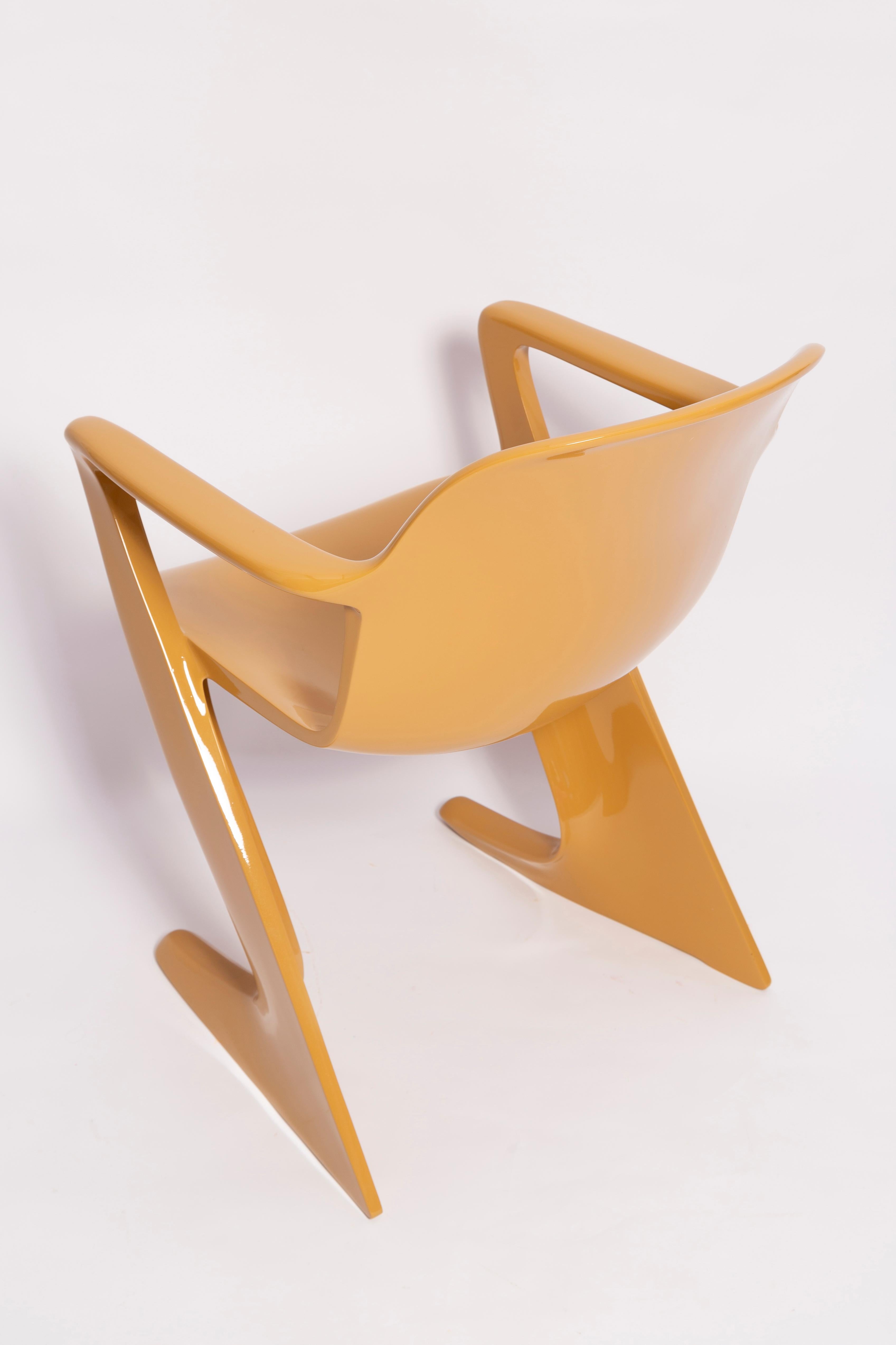 Fiberglass Mid-Century Sand Beige Kangaroo Chair Designed by Ernst Moeckl, Germany, 1968 For Sale