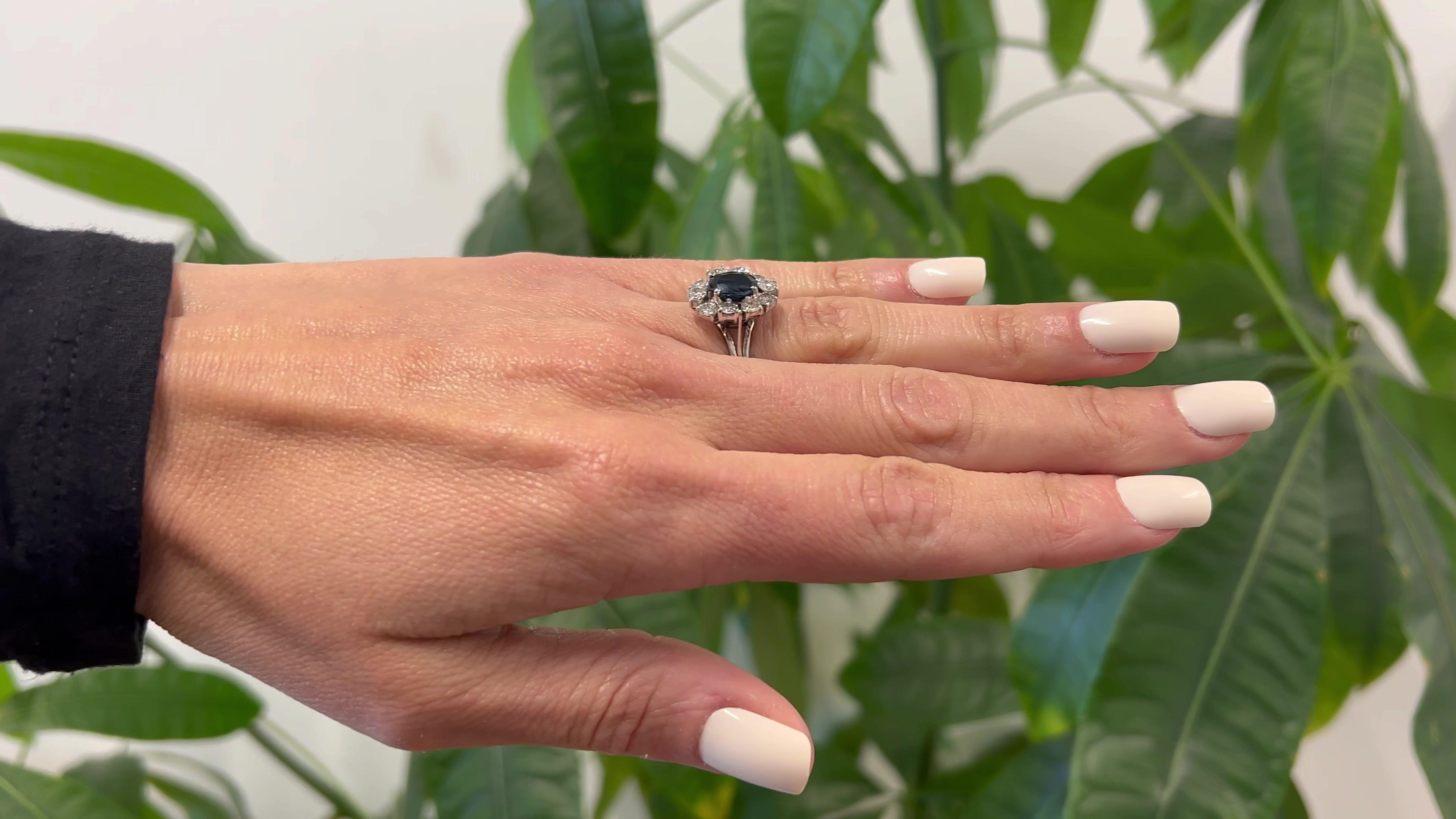 Mid-Century Sapphire and Diamond 18k White Gold Cluster Ring In Good Condition For Sale In Beverly Hills, CA