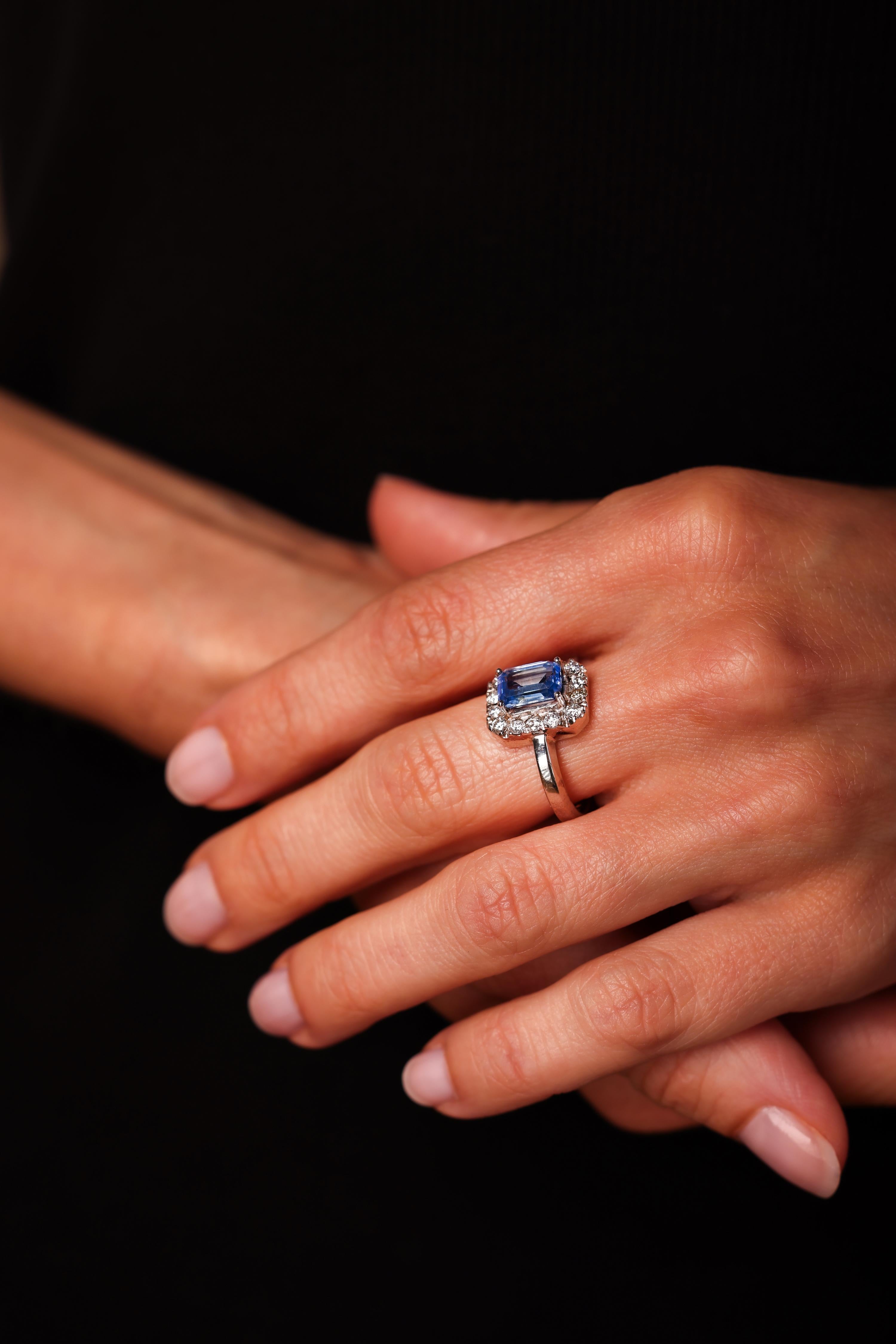 Mid Century Sapphire Diamond 14K White Gold Ring In Excellent Condition In Beverly Hills, CA