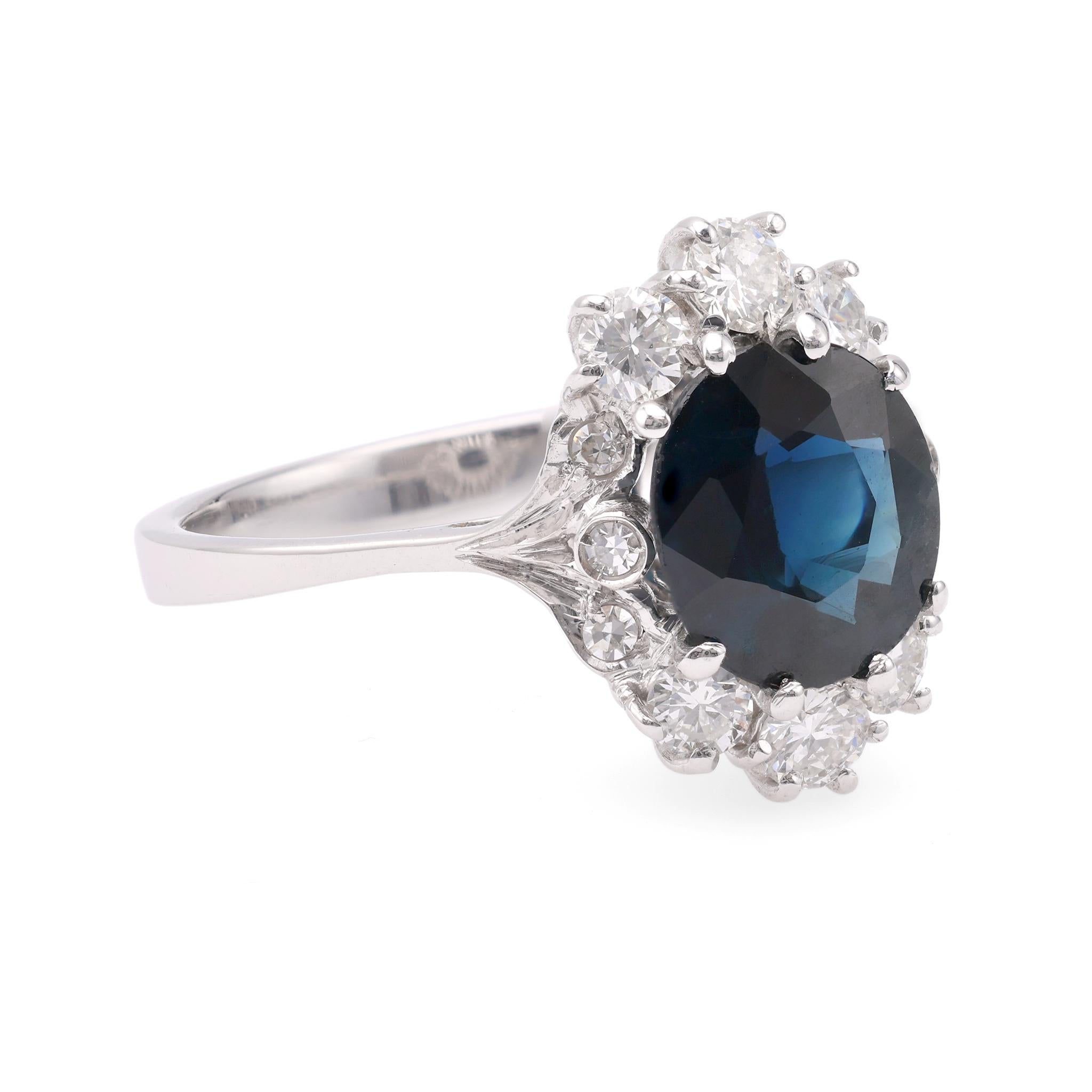 Mid-Century Sapphire Diamond 18k White Gold Cluster Ring In Good Condition For Sale In Beverly Hills, CA