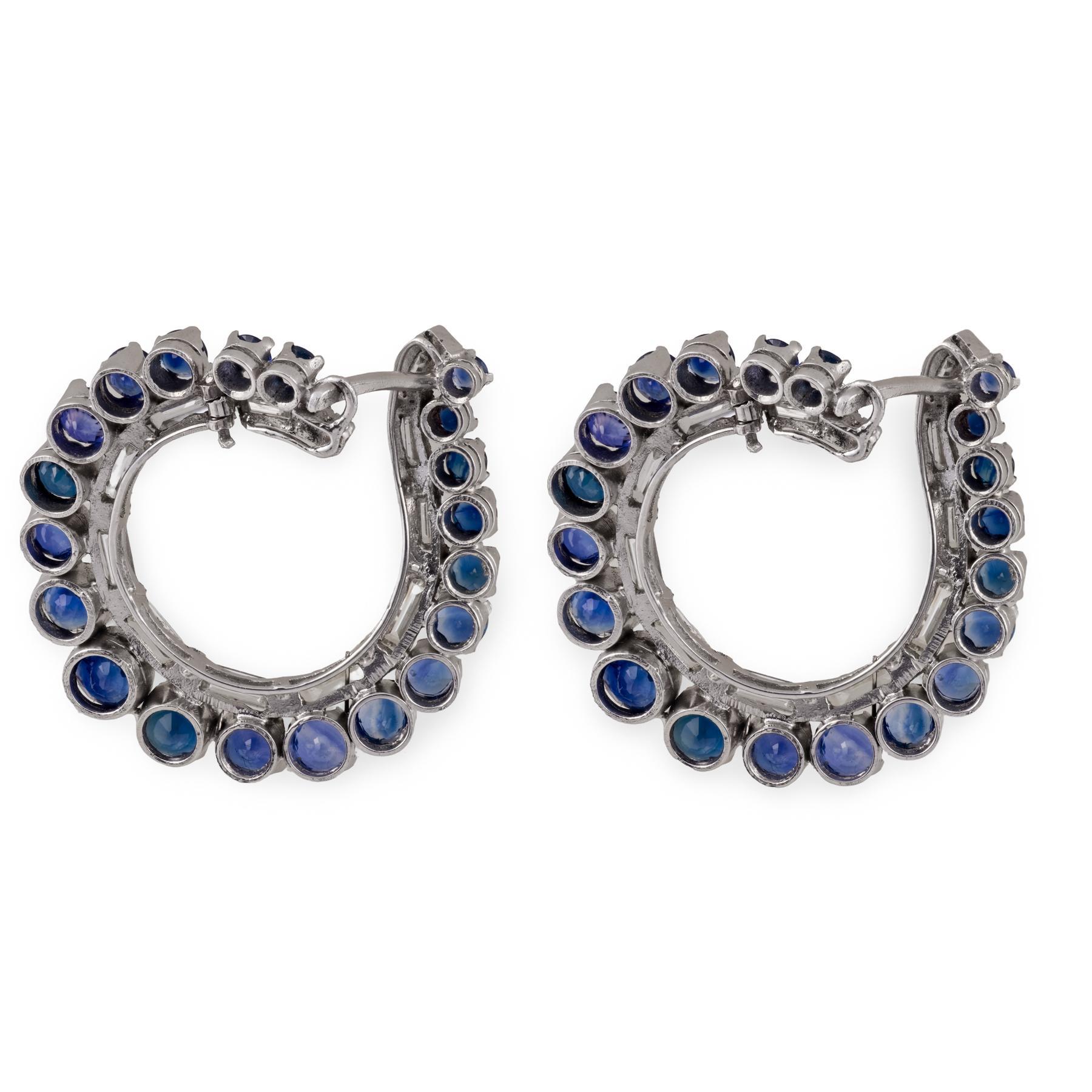 Contemporaneo Orecchini a cerchio in platino con zaffiro e diamante del Mid Century in vendita