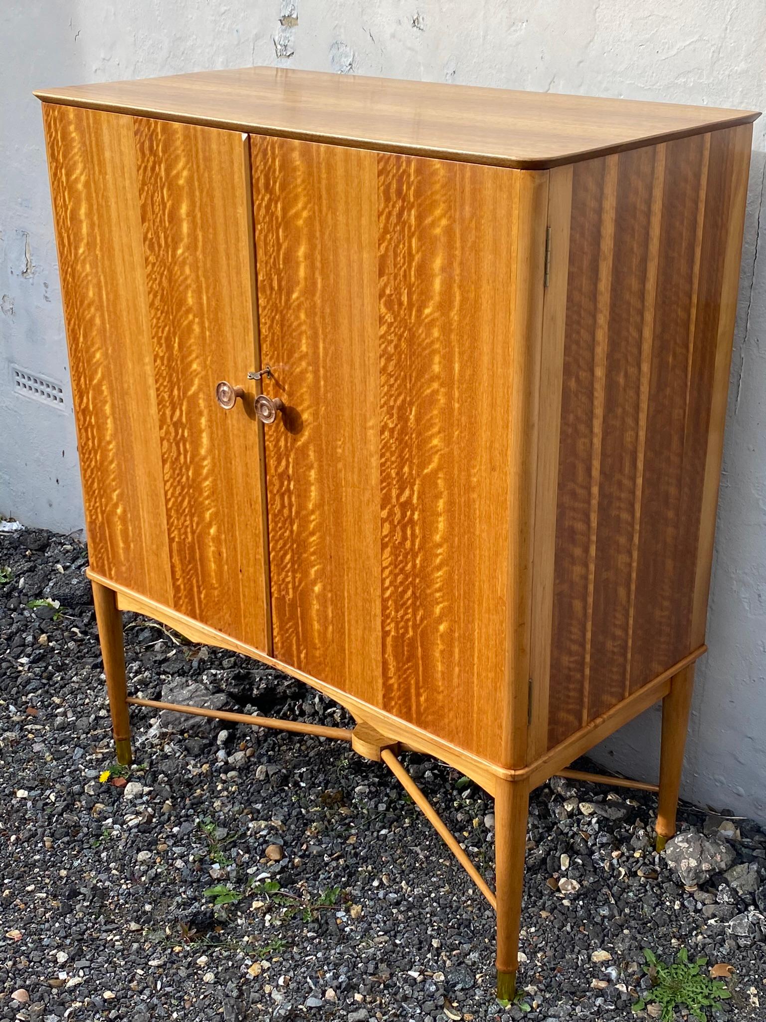 Mid-Century Satinwood Tallboy Cabinet for Heals, Utility Furniture, 1950s For Sale 7