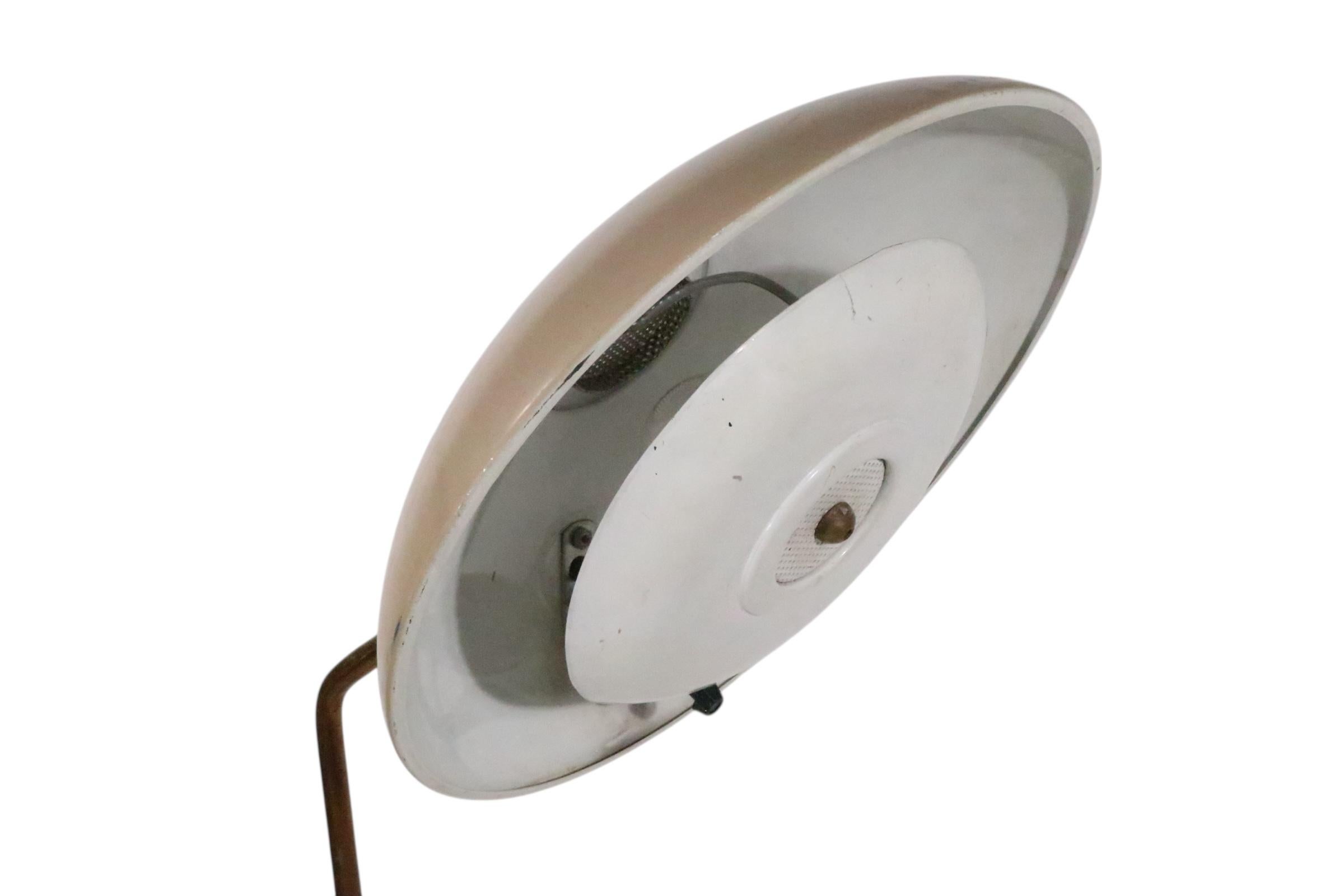 Mid Century Saucer Shade Stehleuchte Entworfen von Gerald Thurston für Lightolier (20. Jahrhundert) im Angebot