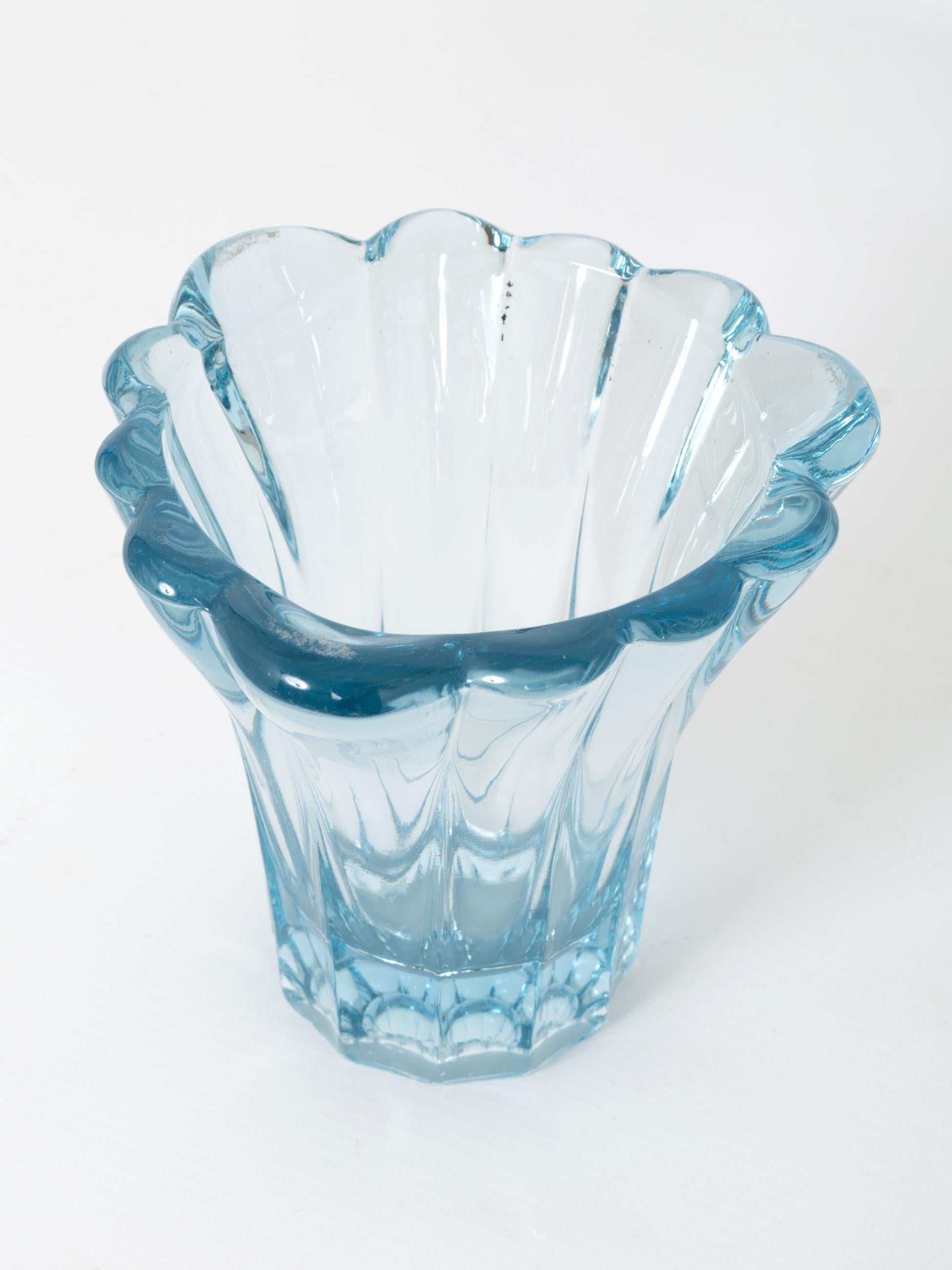 Mid century scalloped aqua blue glass vase. France, C.1950.
In excellent vintage condition, minor scuffs to rim.