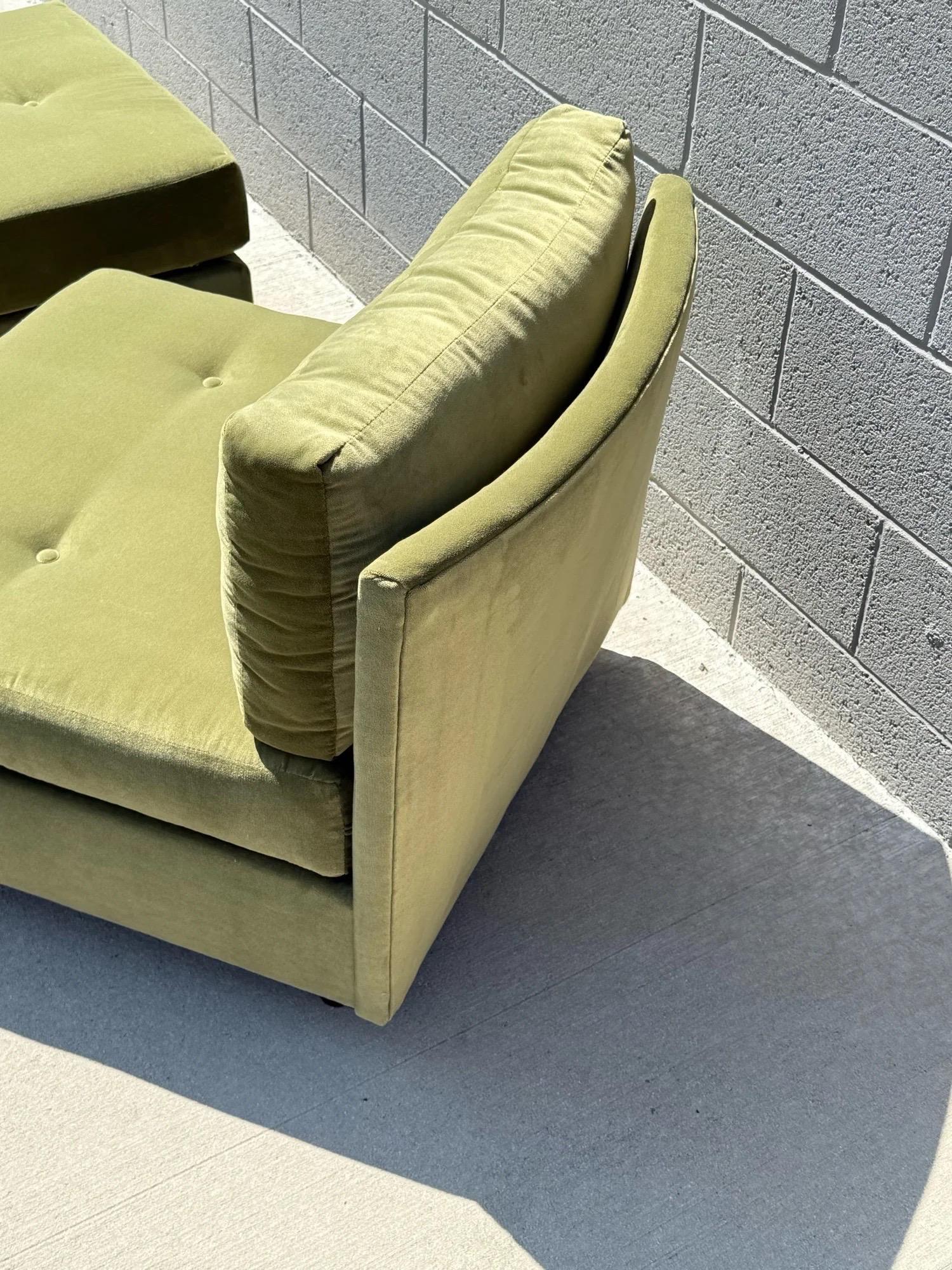 Américain Chaise longue et ottoman à dossier festonné du milieu du siècle par Milo Baughman en vente