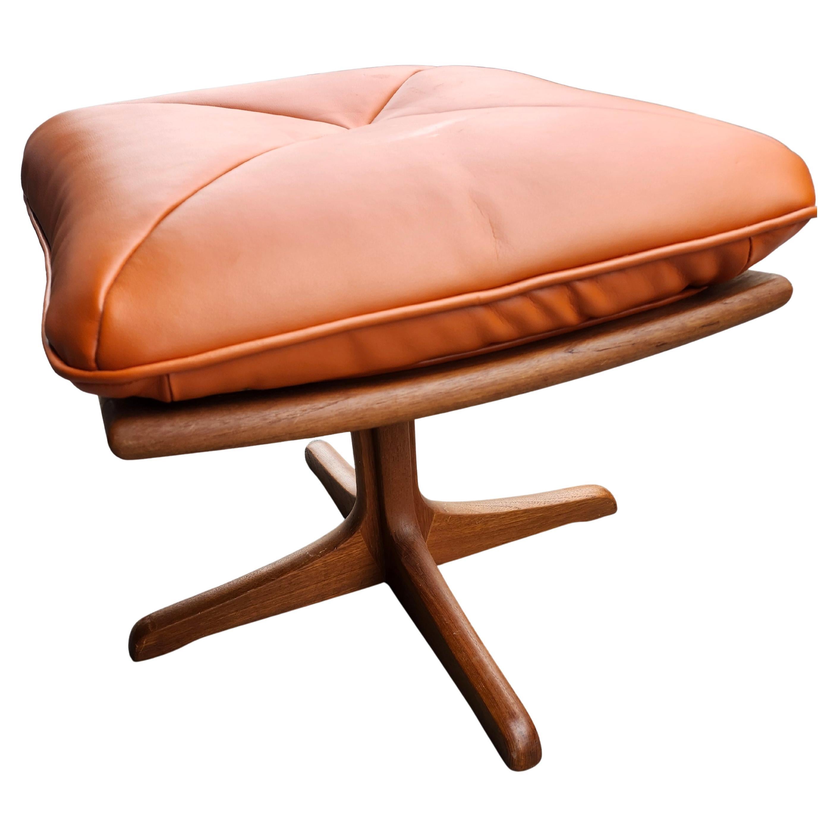 Danish Mid-Century Scandanavian Modern Footstool Ottoman Orange Faux Leather & Oak 1970 For Sale