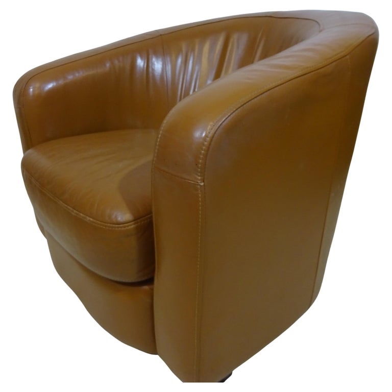 Retro Tan Leather Tub Chair For Sale at 1stDibs