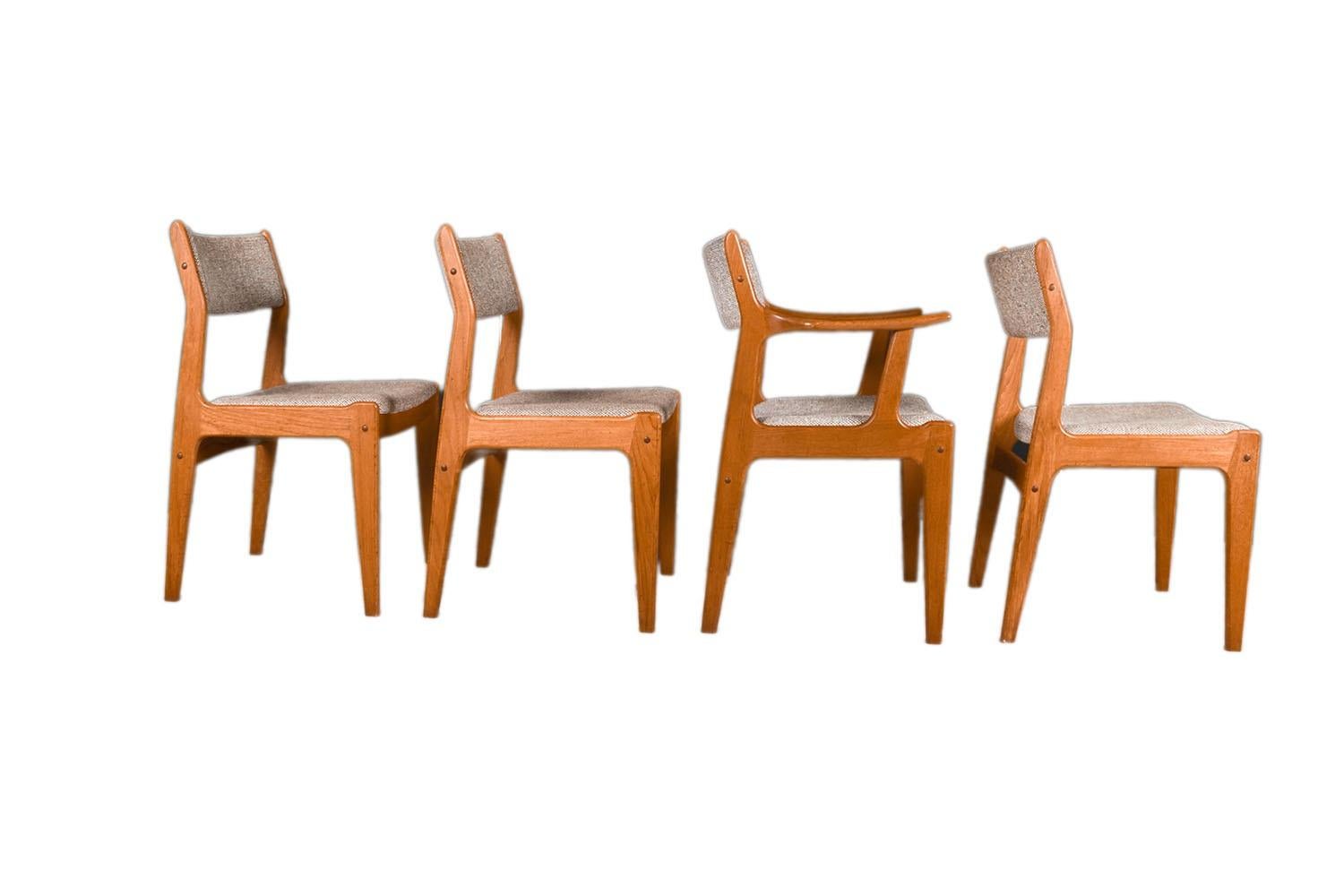 Mid-20th Century Midcentury Scandinavia Woodworks Co Teak Dining Chairs For Sale