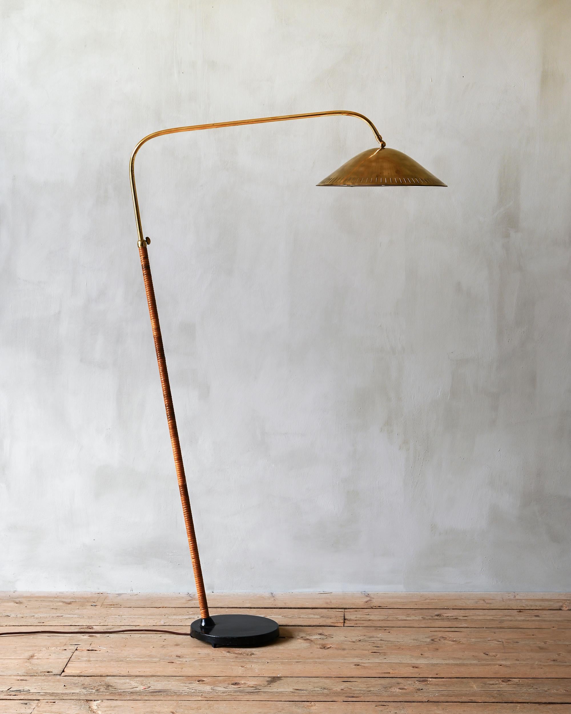 Midcentury Scandinavian Adjustable Brass Floor Lamp In Good Condition In Allerum, SE