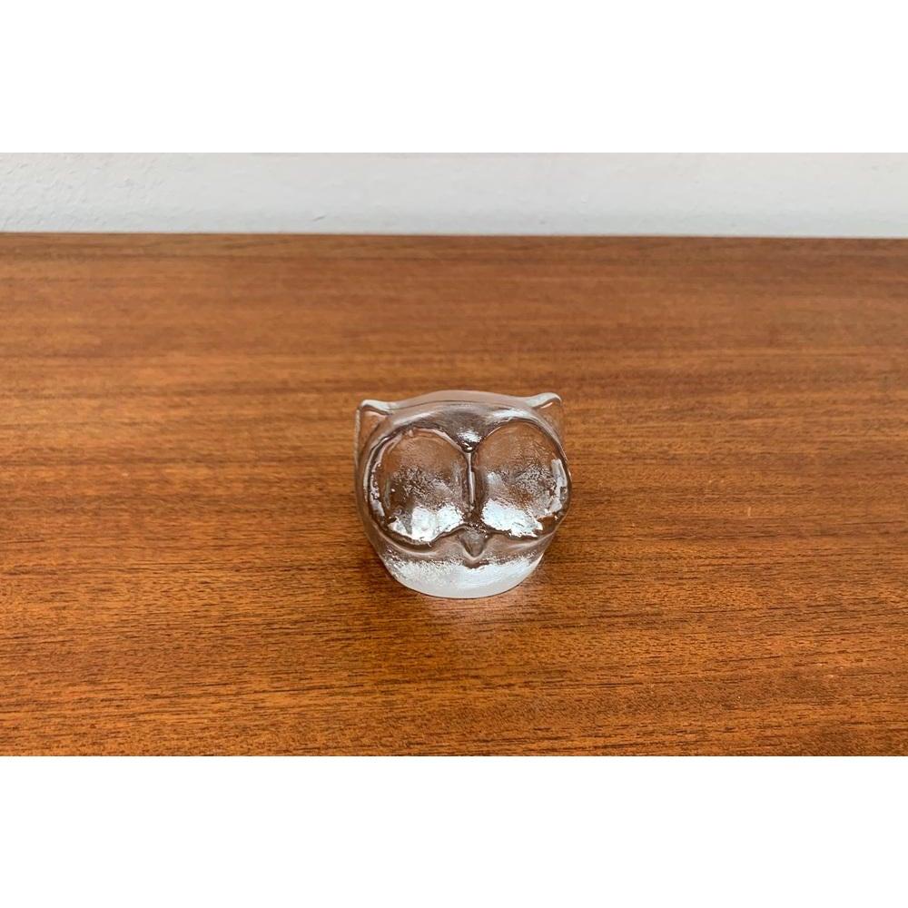 Mid-Century Scandinavian Art Glass Owl, 1960s For Sale 5