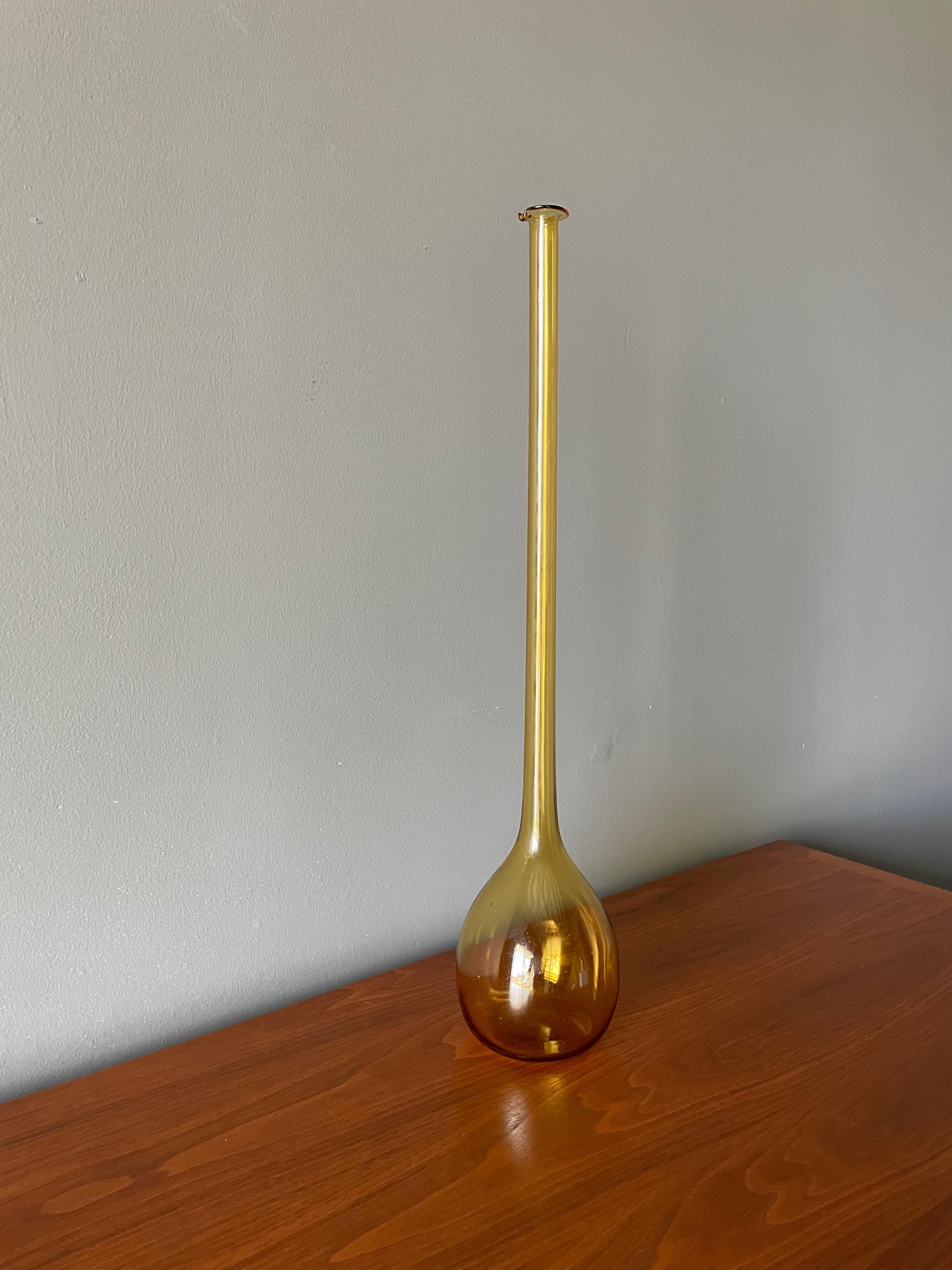 Mid Century Scandinavian Art Glass Vase In Good Condition In Costa Mesa, CA