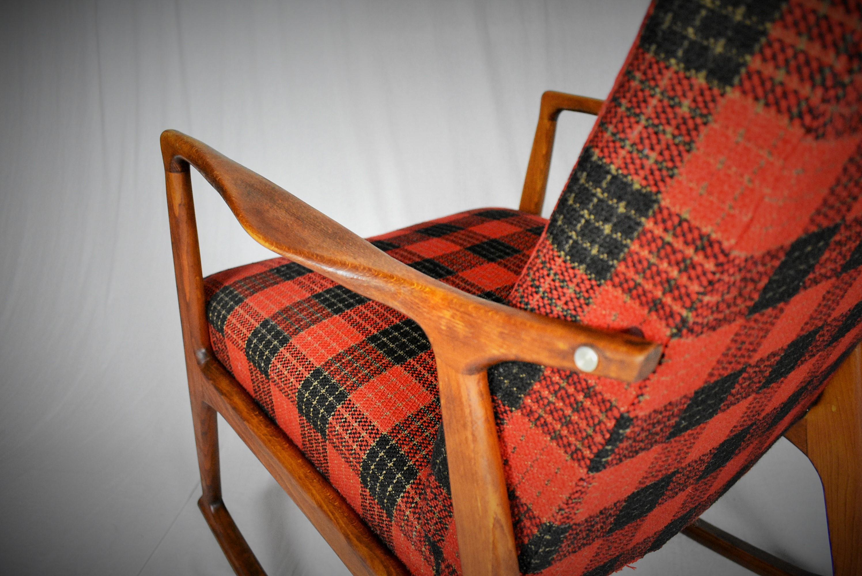Midcentury Scandinavian Beechwood Rocking Chair, 1960s 9