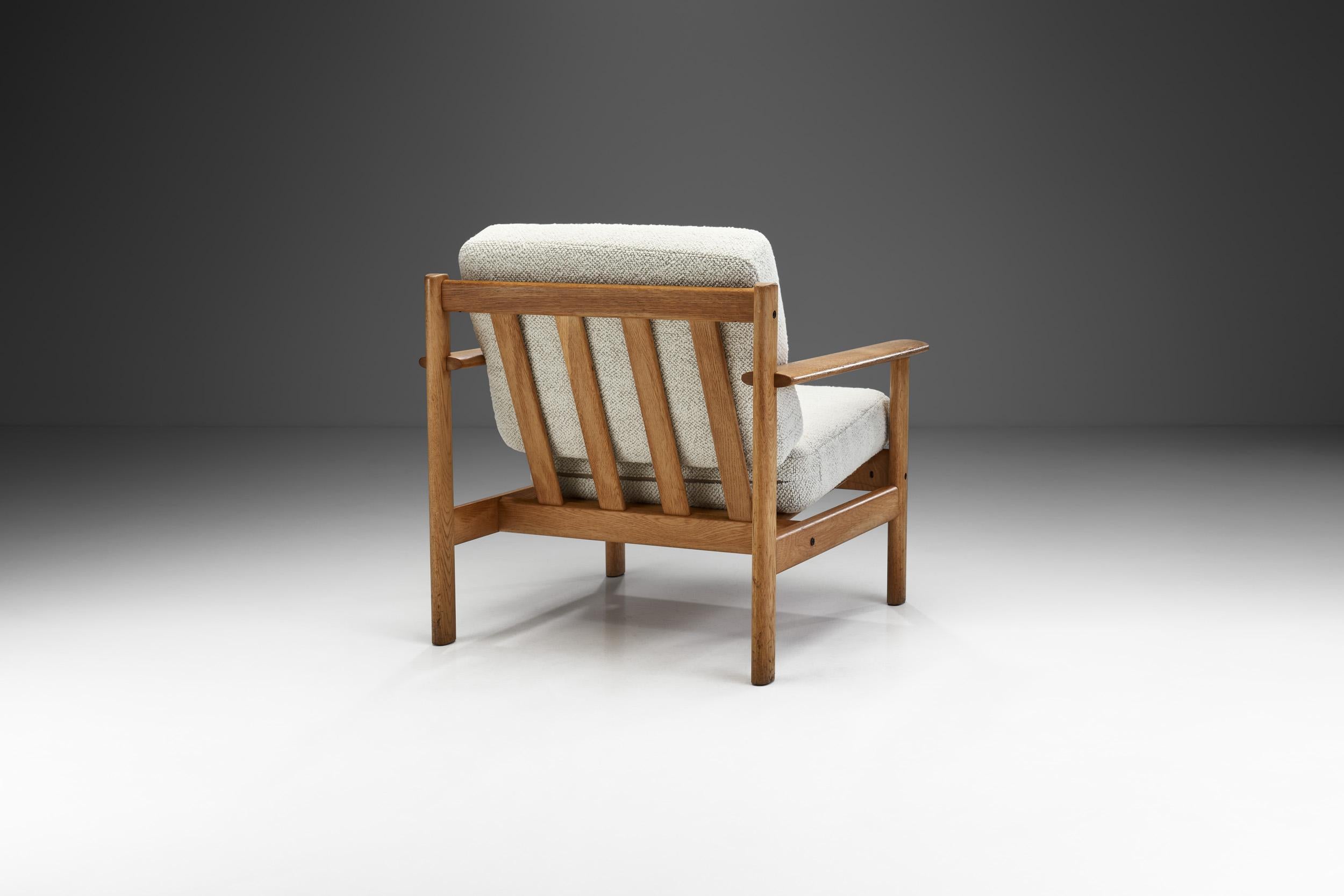 Scandinavian Modern Mid-Century Scandinavian Blonde Oak Lounge Chair, Scandinavia 1970s