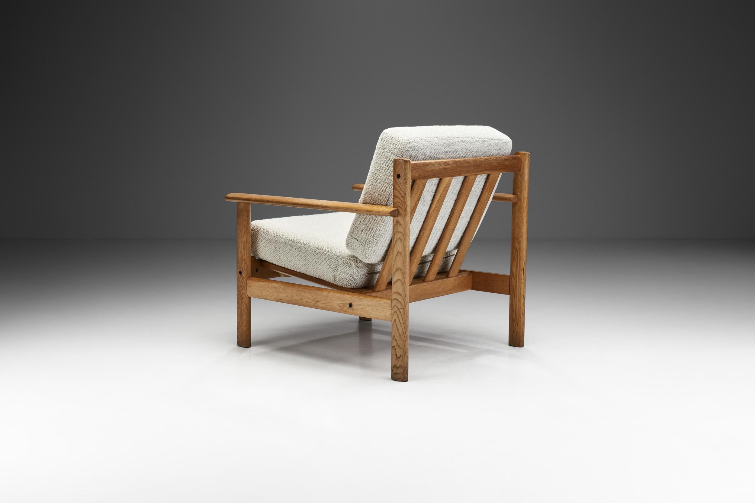 Mid-Century Scandinavian Blonde Oak Lounge Chair, Scandinavia 1970s In Good Condition In Utrecht, NL