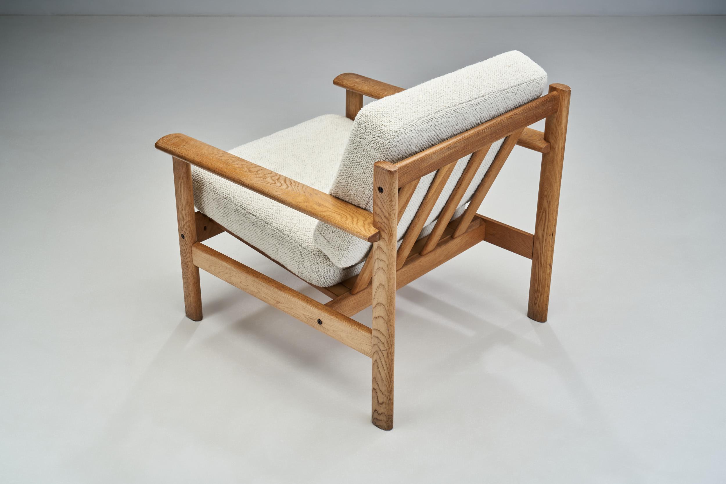 Fabric Mid-Century Scandinavian Blonde Oak Lounge Chair, Scandinavia 1970s
