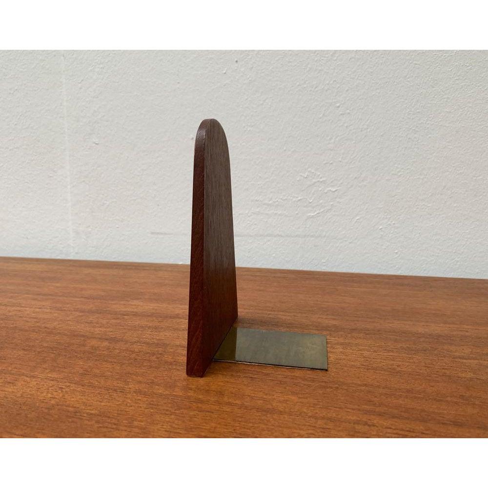 Fermalibri scandinavo di metà secolo in teak e ottone in vendita 2
