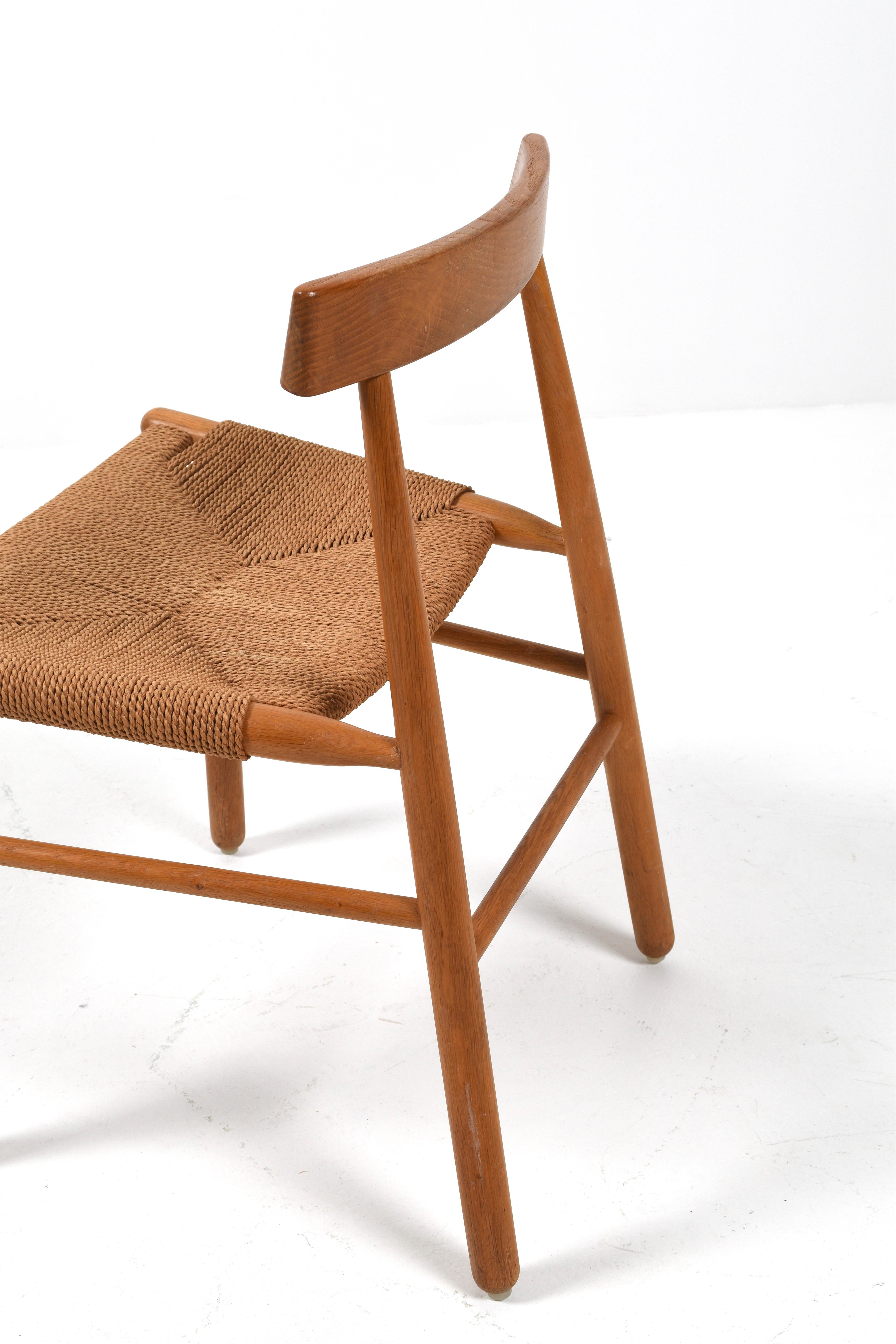 Silla escandinava de mediados de siglo en roble y cuerda de papel tejida, Dinamarca, años 50 en venta 3