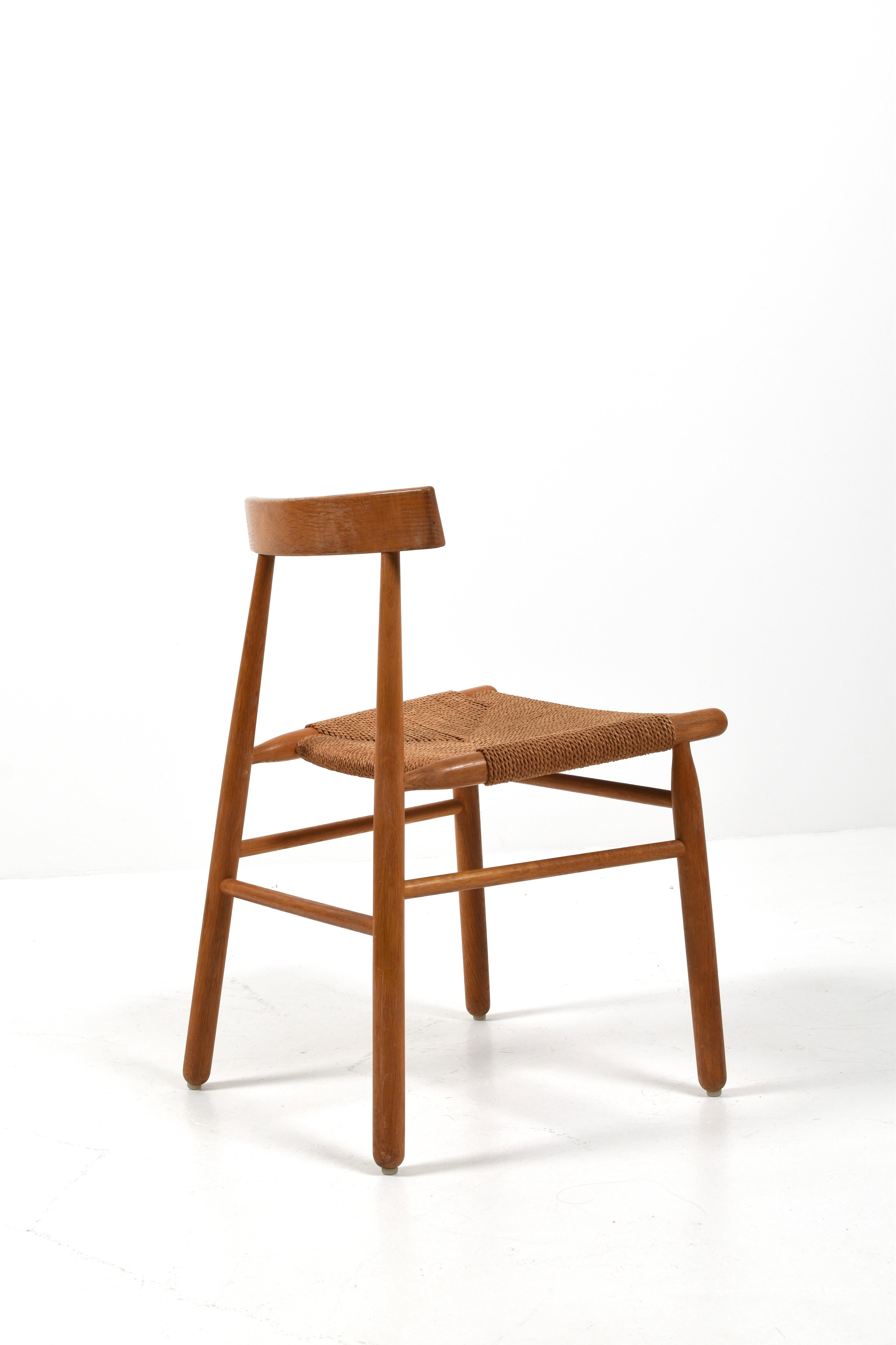 Silla escandinava de mediados de siglo en roble y cuerda de papel tejida, Dinamarca, años 50 en venta 6