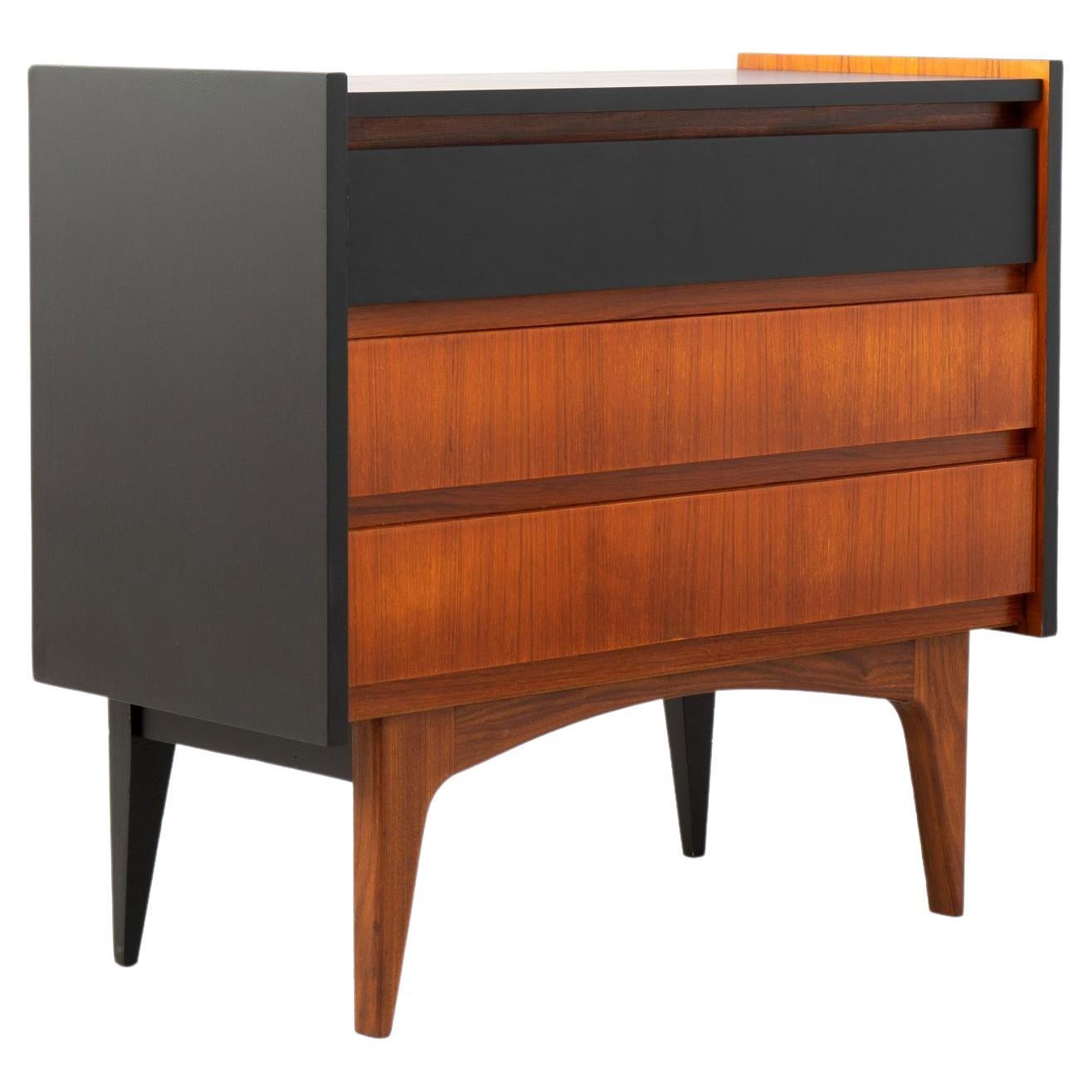 Mid-Century Scandinavian Chest of Drawers and Dressing Table, circa 1970