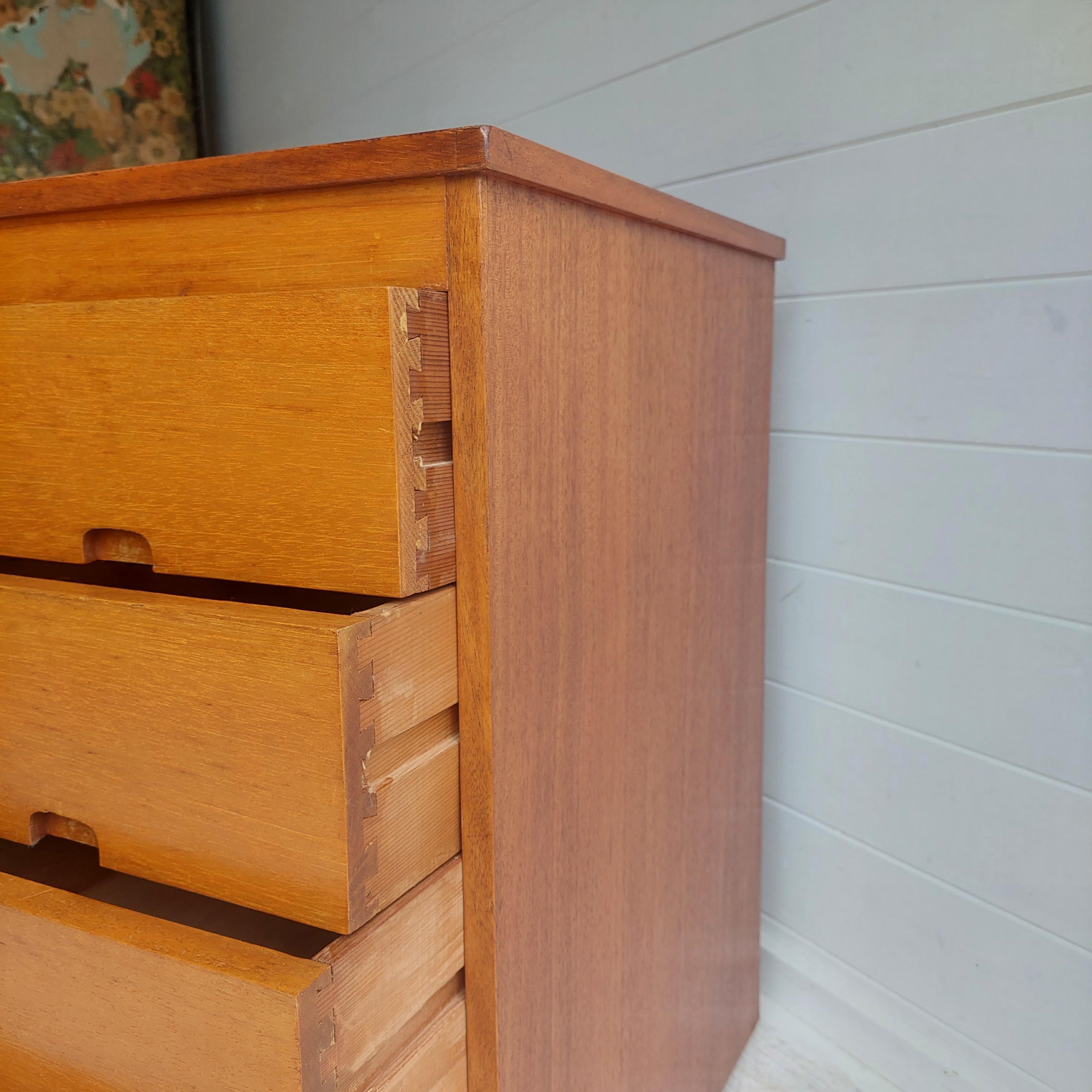 Mid Century Scandinavian Chest of drawers Filing cabinet bedside table, 70s 1