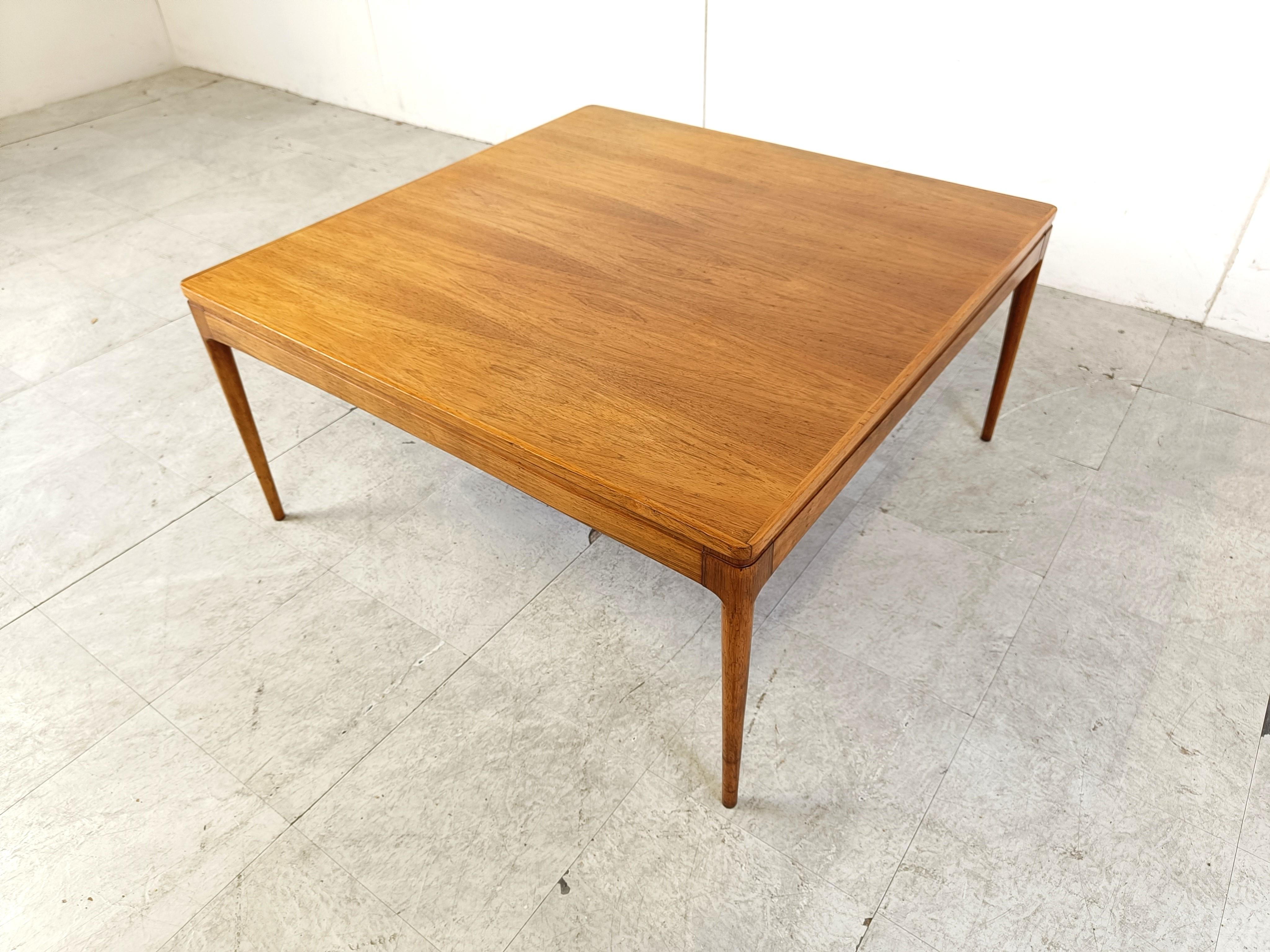 Mid century modern coffee table designed by Ole Wasnscher for AJ Iversen made from teak.

Beautifully crafted crame in very good condition

Very elegant scandinavian design piece.

1950s - Denmark

Dimensions:
Height: 44cm/17.32