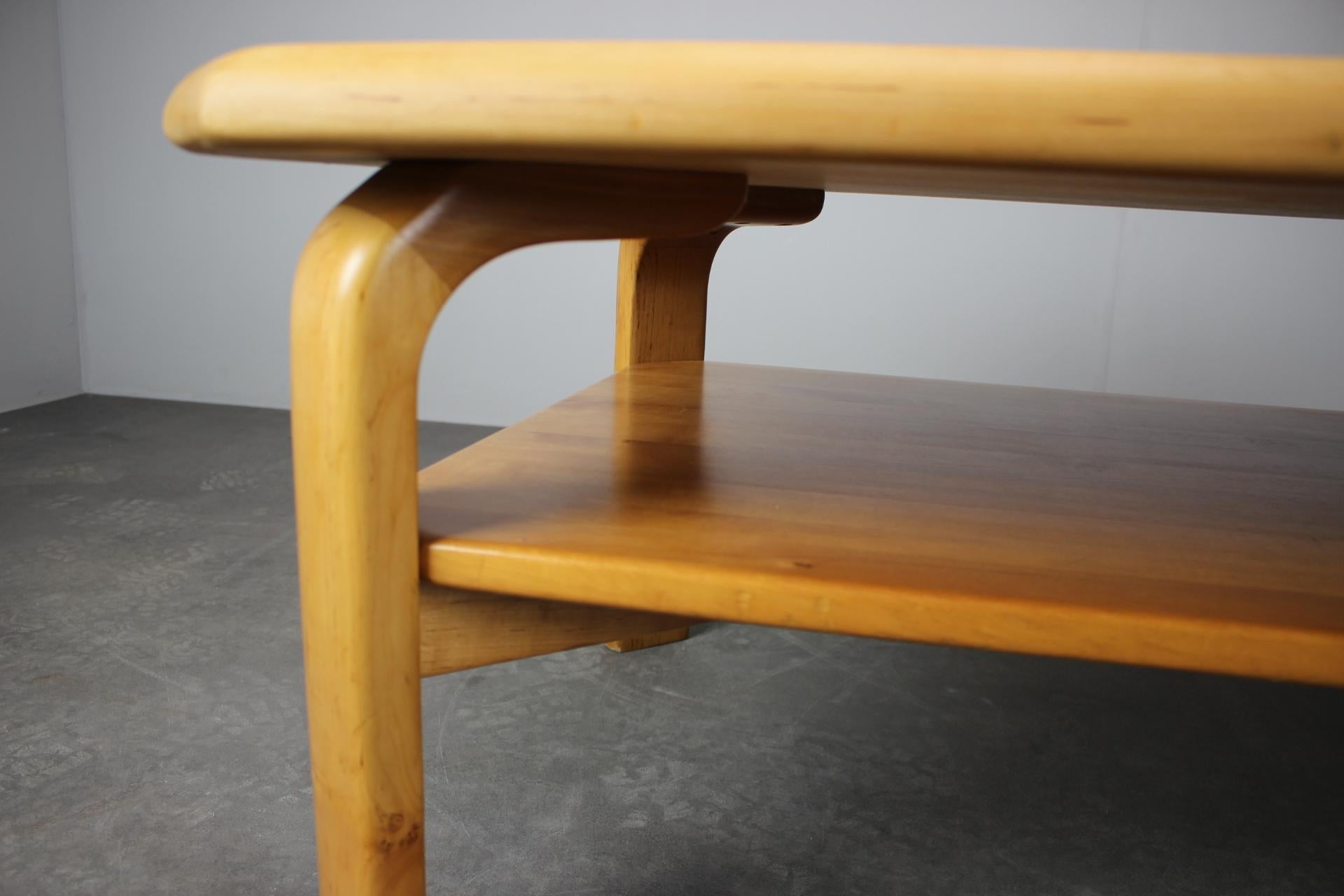 Tavolo da conferenza scandinavo di metà secolo in betulla massiccia, anni '80 In condizioni buone in vendita a Praha, CZ