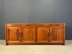 Skandinavische Anrichte aus der Mitte des Jahrhunderts von Dyrlund, 1960er