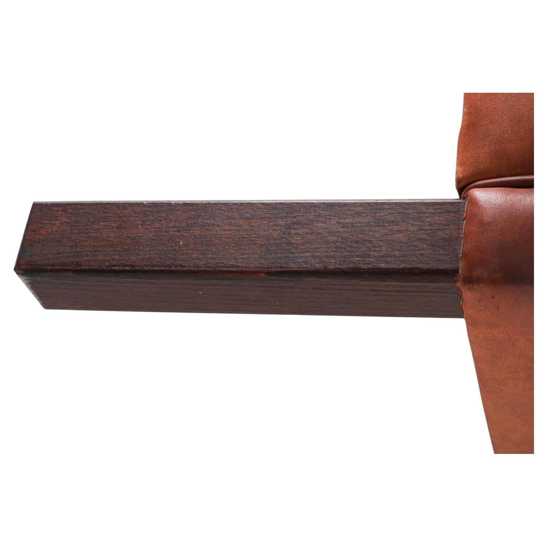 Canapé en cuir brun délavé de style scandinave moderne danois du milieu du siècle dernier Bon état - En vente à Brooklyn, NY