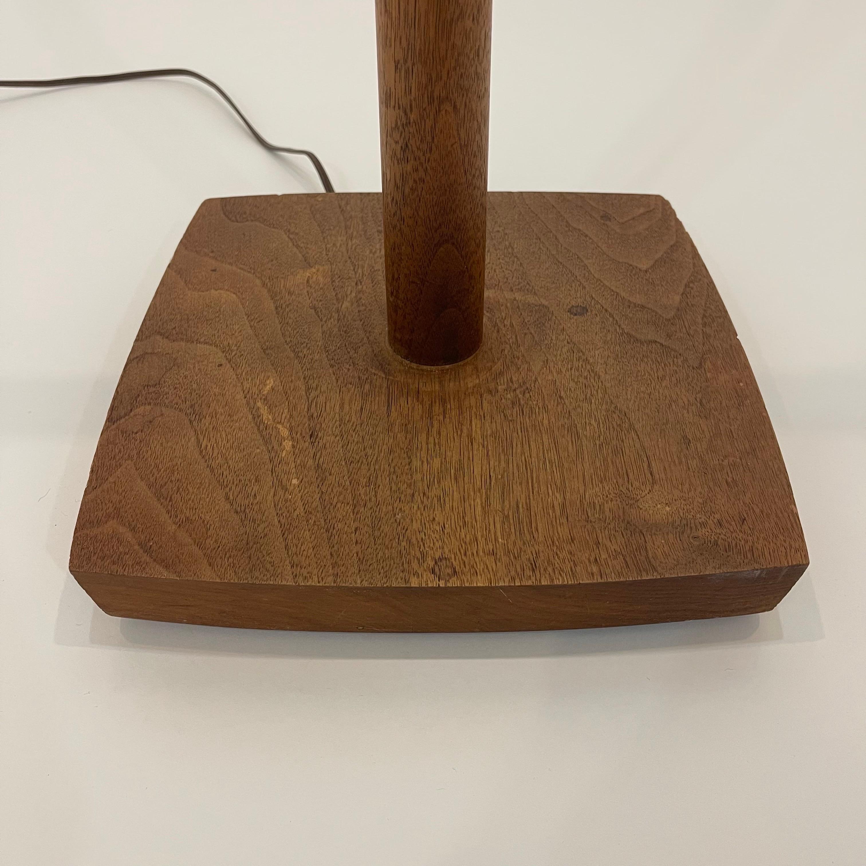 Schwedische Mid-Century-Stil-Designer-Stehlampe aus Teakholz und Stoff, Schweden, 1960er Jahre 4