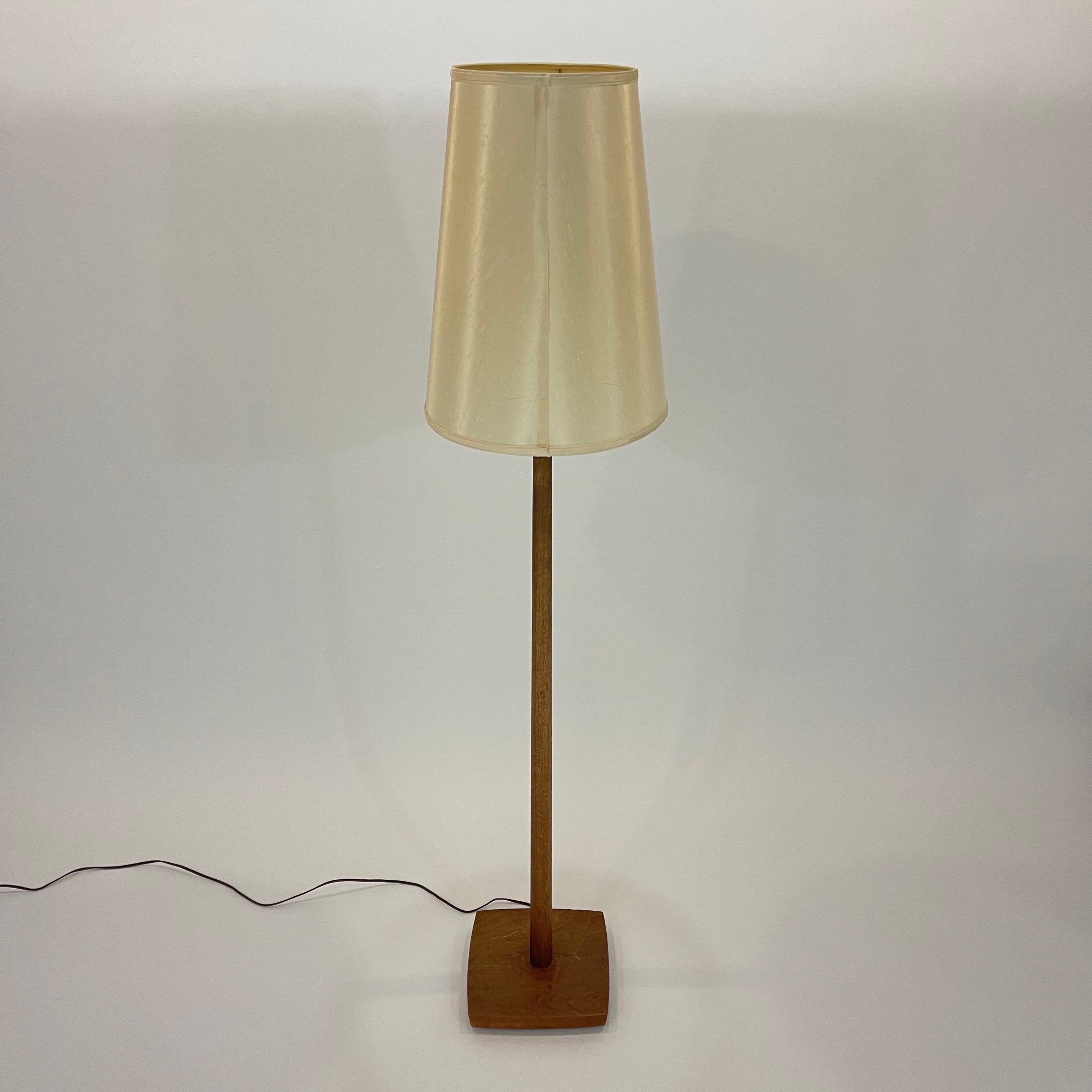 Mid Century Scandinavian Designer Swedish Teak, Fabric Floor Lamp, Sweden, 1960s In Good Condition For Sale In Miami, FL